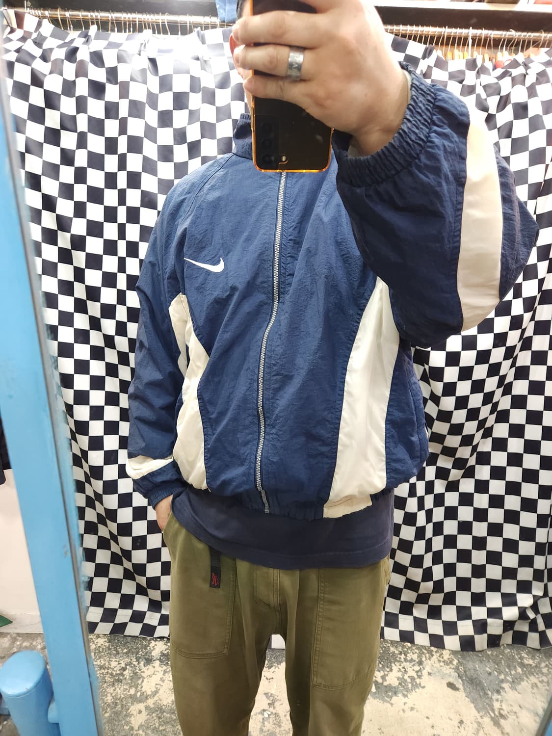 나이키 90s 빅스우시 오버핏 바람막이 자켓

 상품이미지9