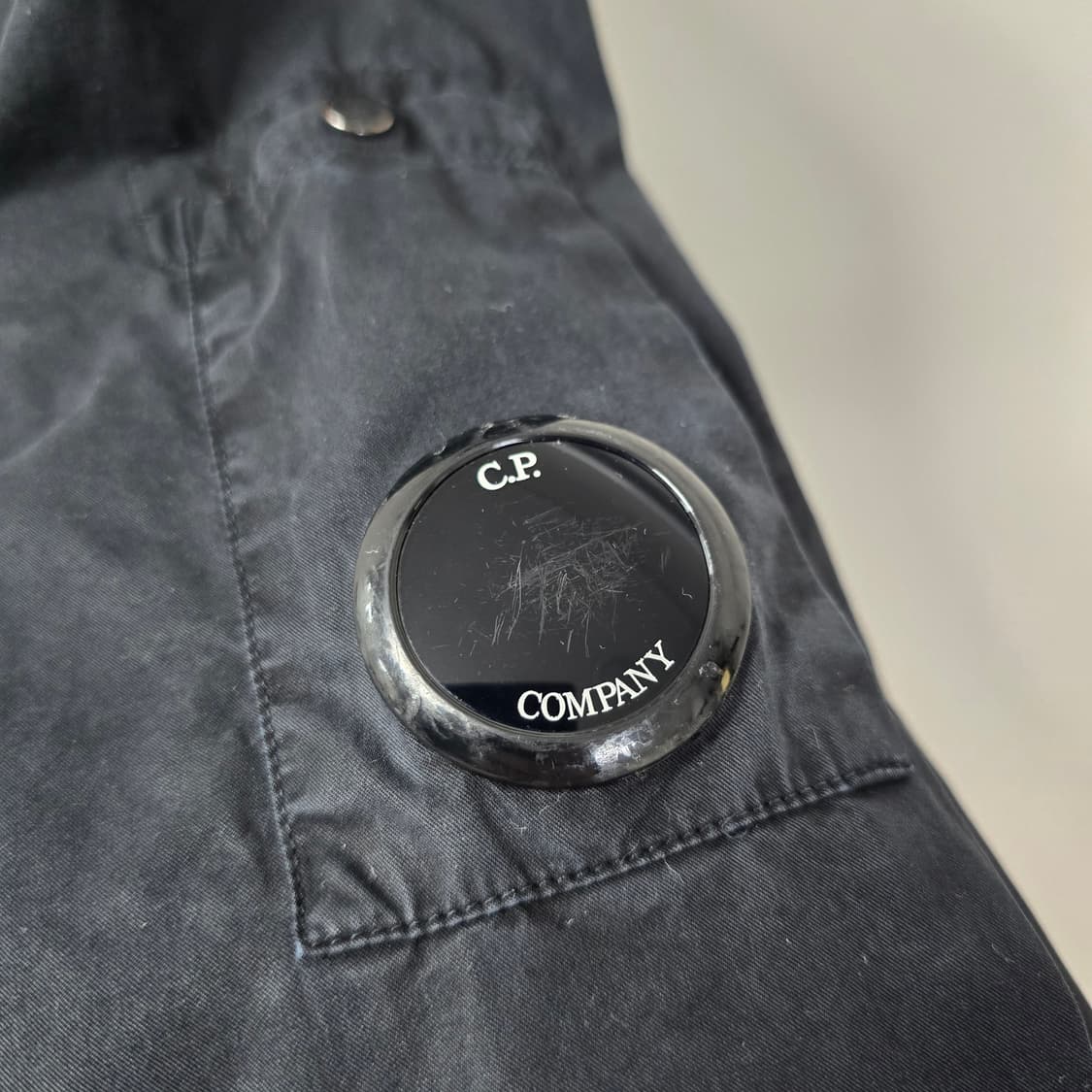 cp컴퍼니 렌즈 와펜 오버셔츠 자켓 L사이즈 100 판매 상품이미지2