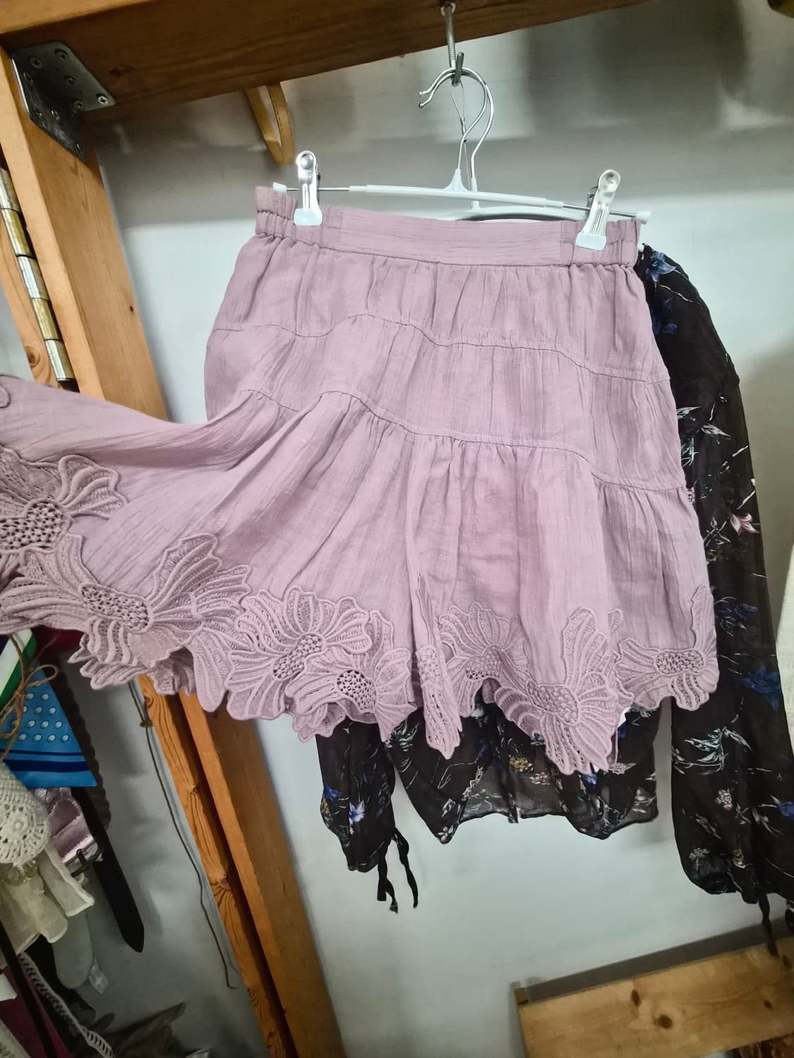 셔링 프릴 블라우스. snidel 레이스 린넨 치마반바지 상품이미지9