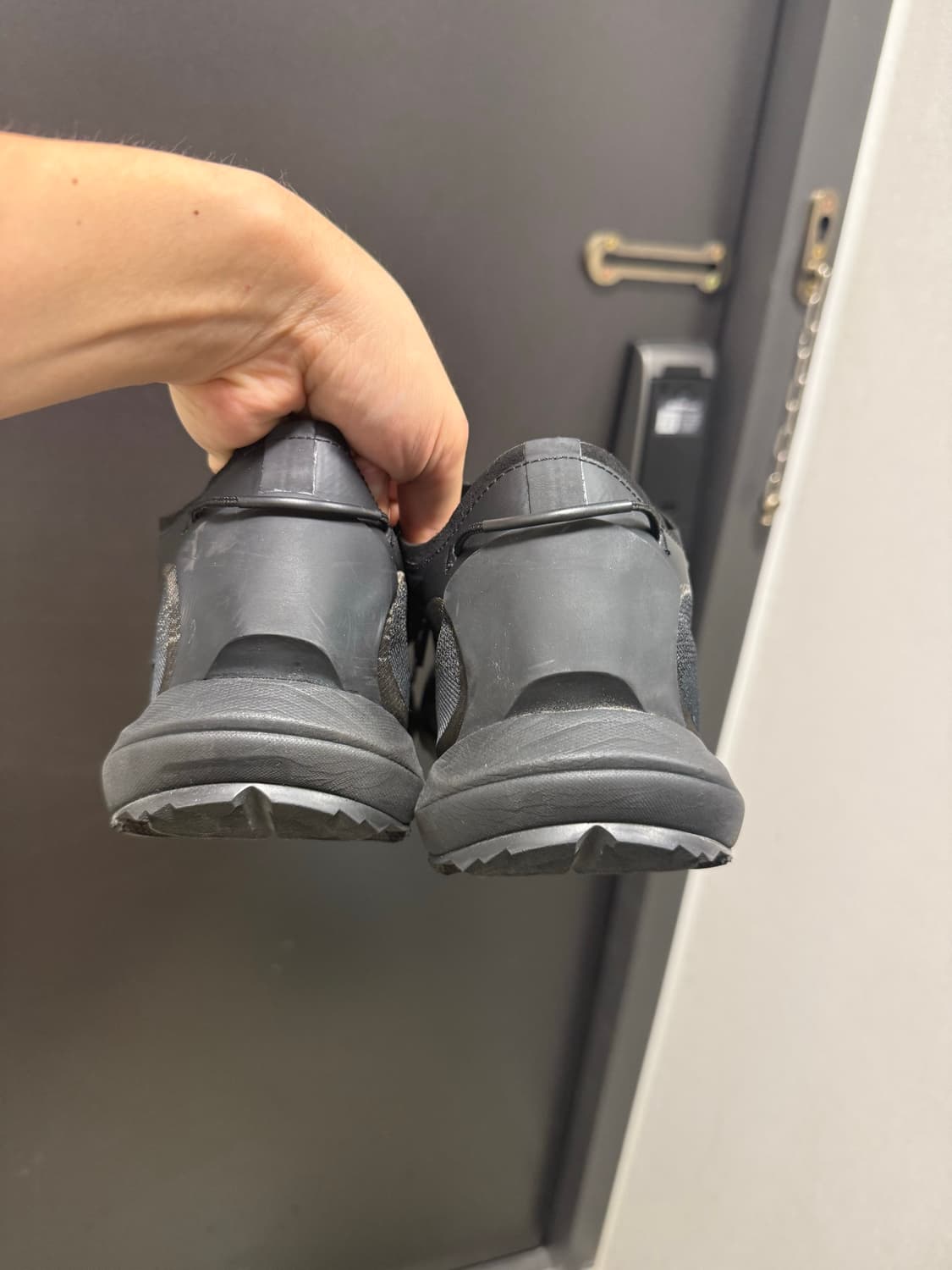 로아 하이킹 셀라 블랙 41사이즈 상품이미지2