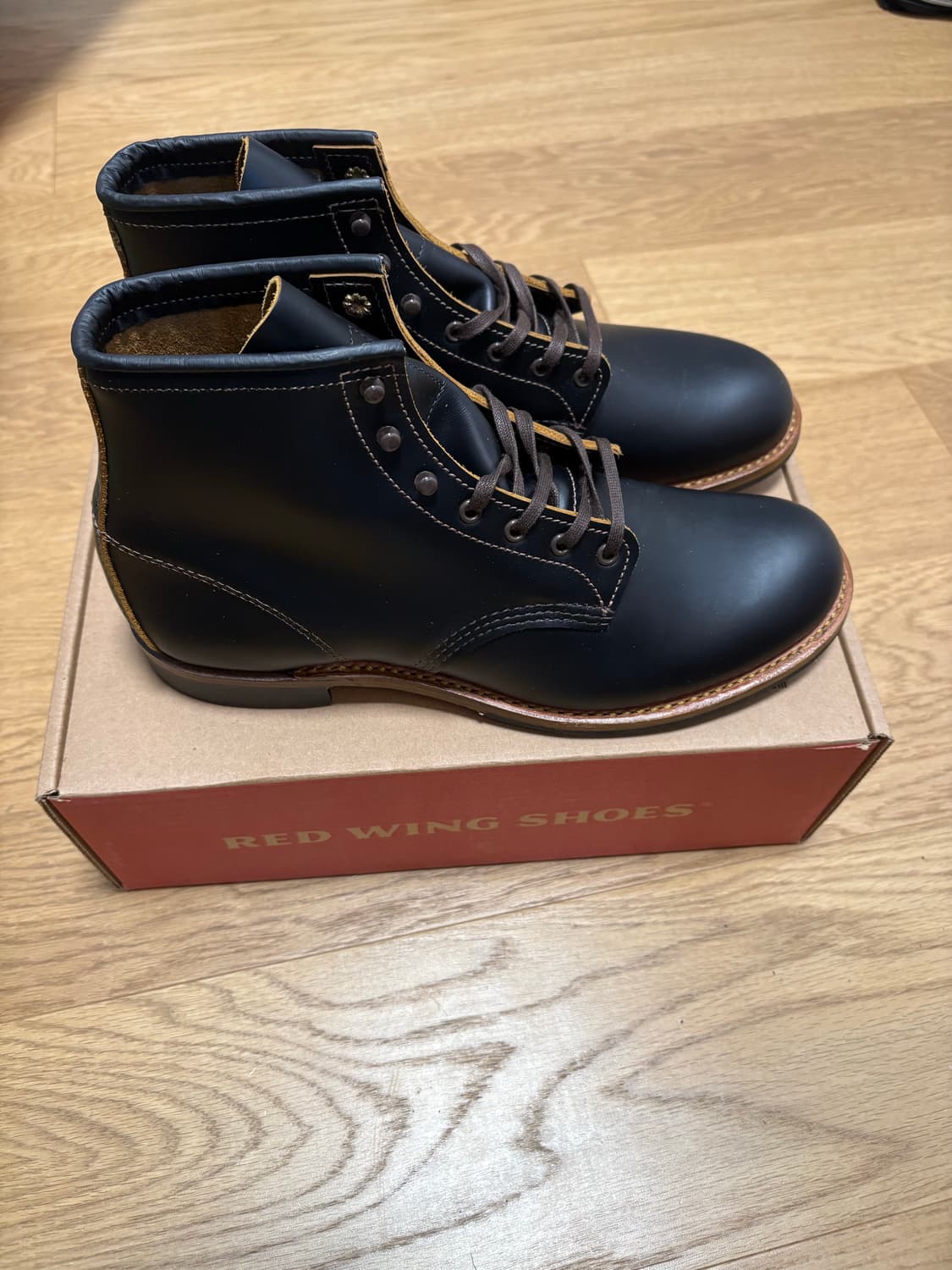 레드윙 9060 플랫박스 280 상품이미지1