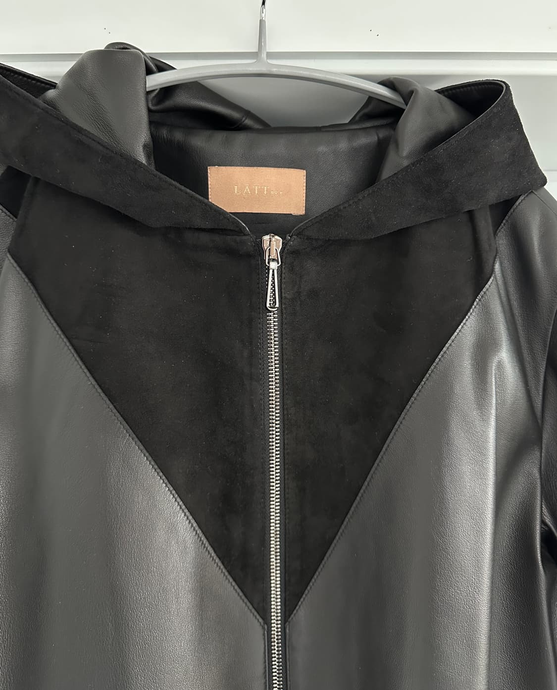 [한섬 래트바이티] 양가죽 후드 자켓  상품이미지3