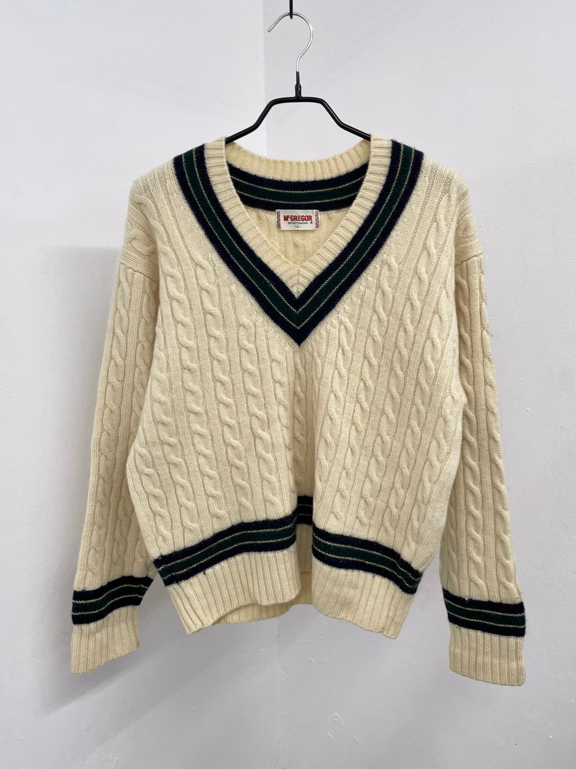 울100% 브이넥 케이블 니트 상품이미지3