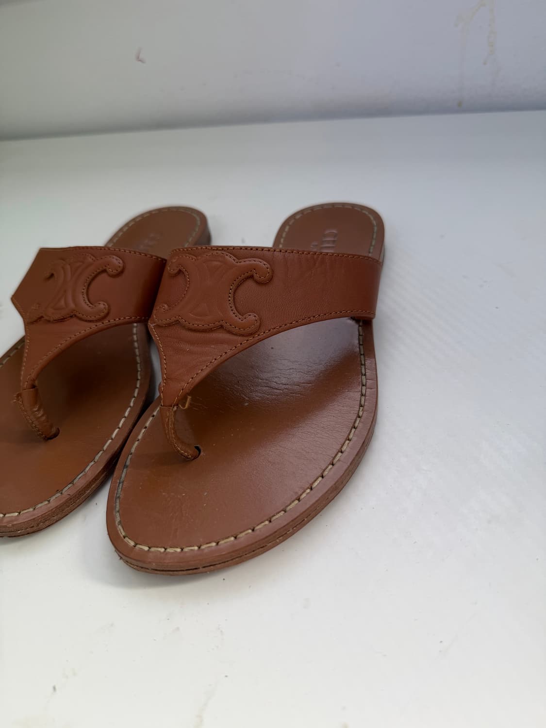 정품) 셀린느 트리오페 레더 쪼리 샌들 36 상품이미지2