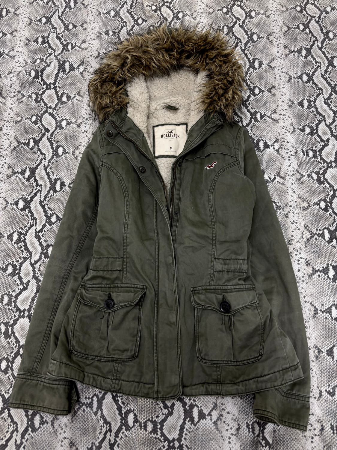 “Holister”Y2K Mood Khaki Fur Jacket 상품이미지1