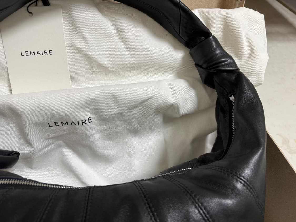 르메르 포춘백 나파레더 라지 사이즈 블랙 상품이미지6