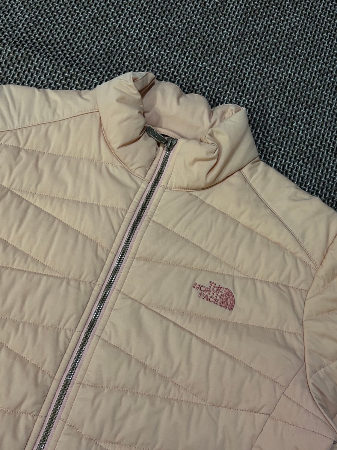 노스페이스 핑크 경량 자켓 상품이미지1