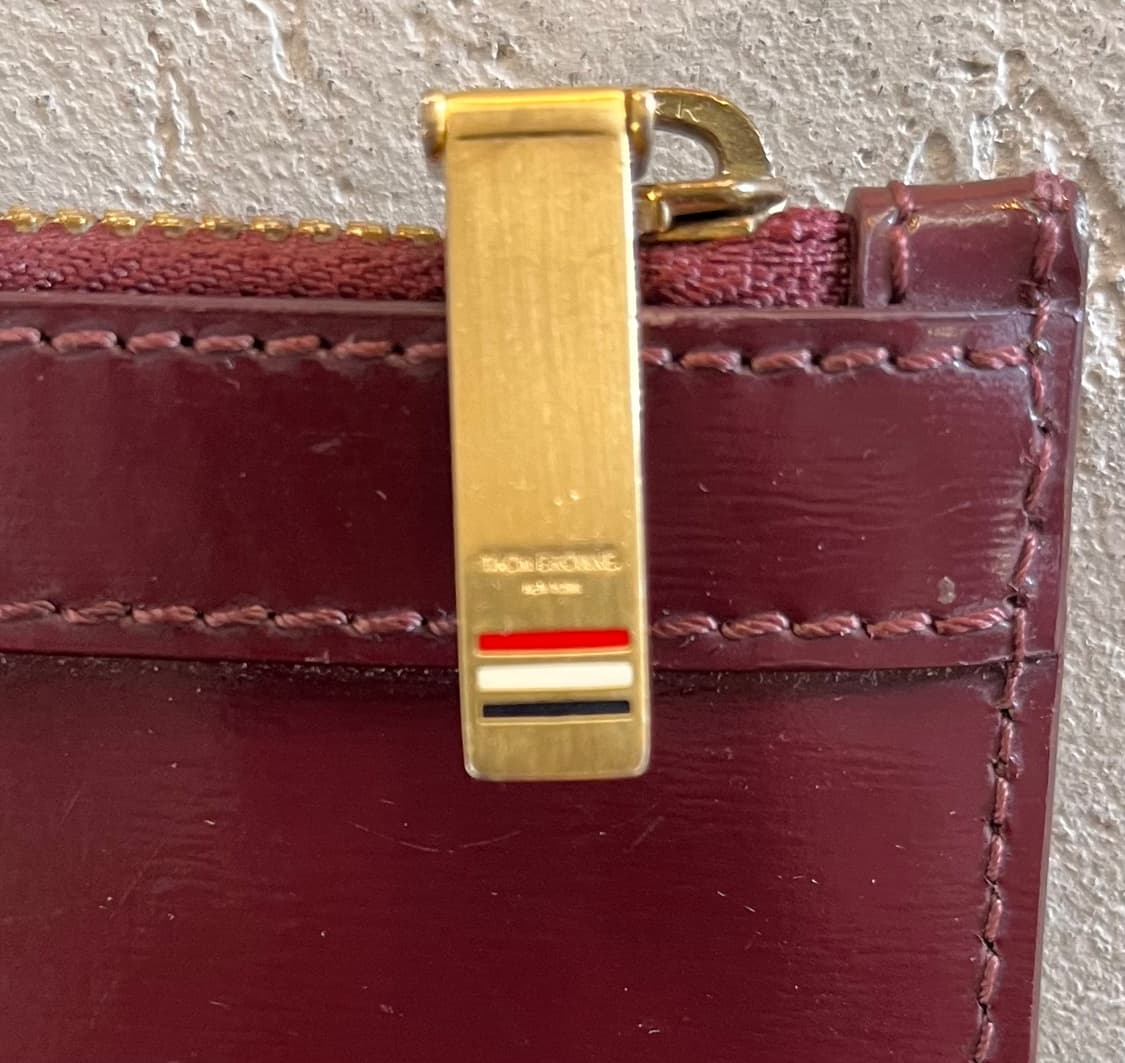 톰브라운 Thom Browne 삼선탭 클러치백 버건디(유광) 상품이미지3