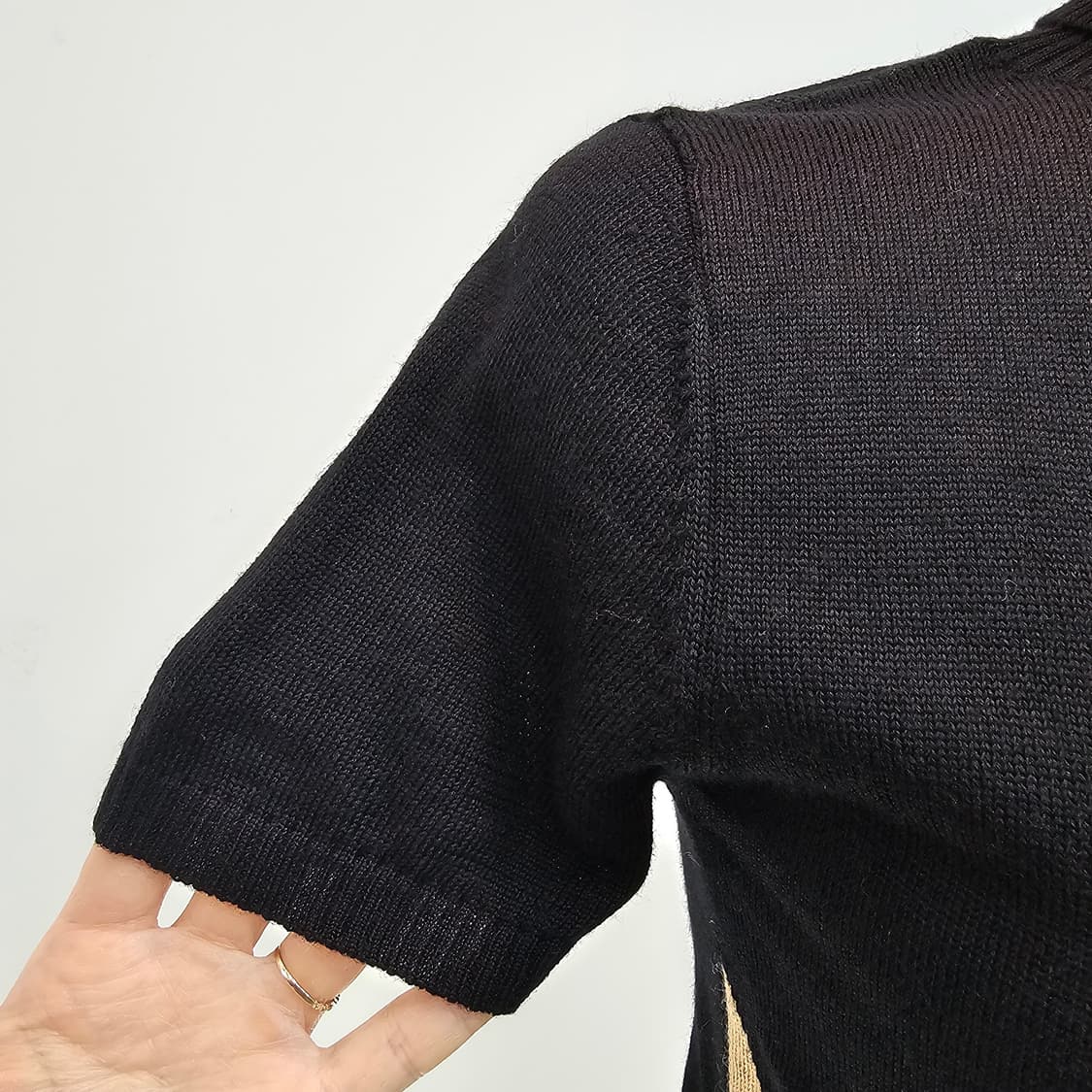 CHEZ TOI 울혼방 블랙 아가일 패턴 반팔 니트 상품이미지4