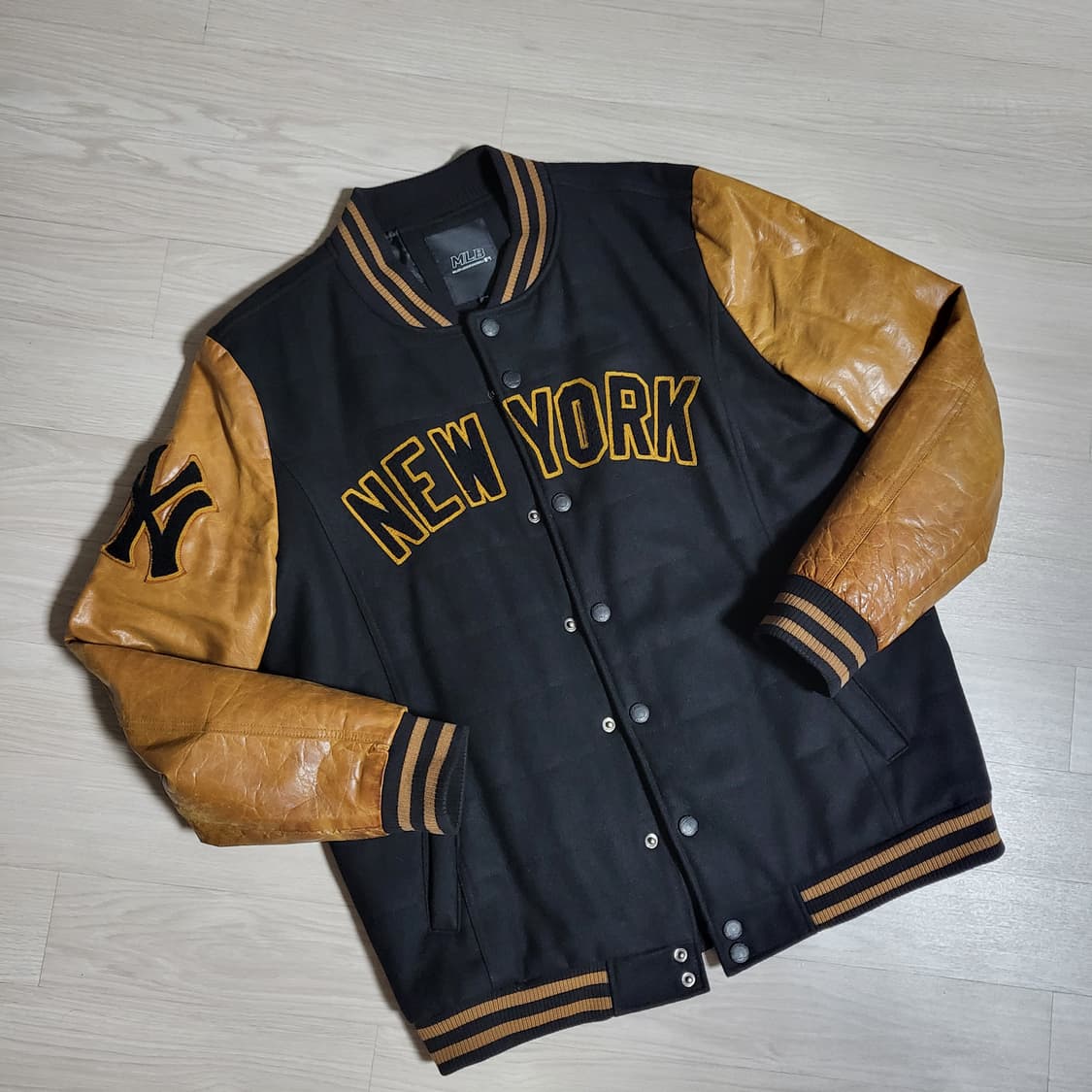 MLB 뉴욕 양키스 레더 바시티(110) 상품이미지1
