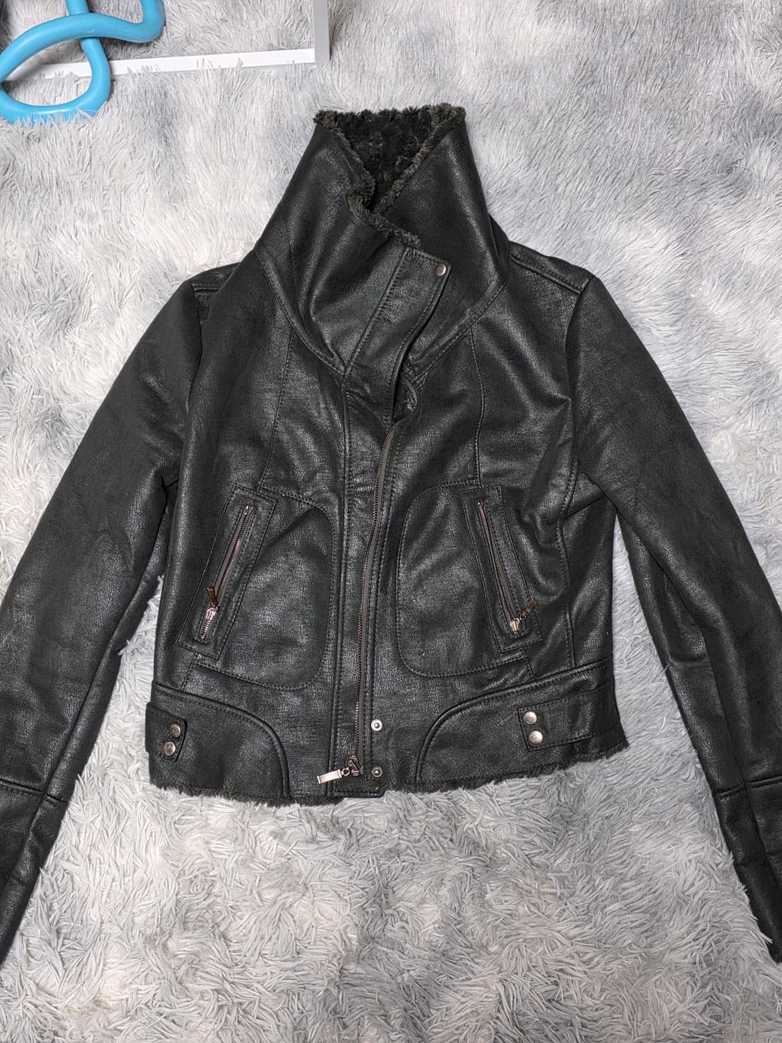 시티지 citygee 하이넥 퍼 무스탕 레더자켓 카키 상품이미지1