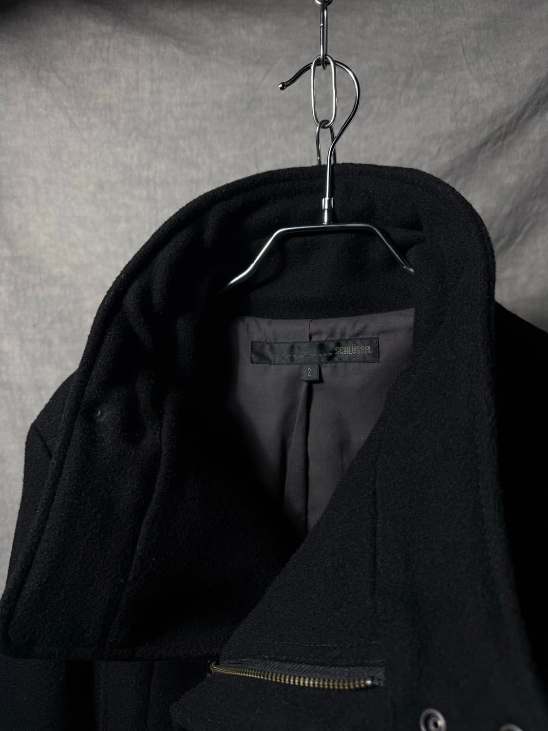 Schlüssel Asymmetric High-Neck Wool Coat 상품이미지4