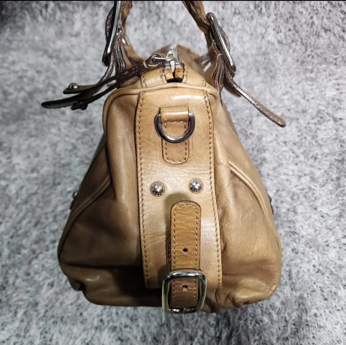 토즈 레더 숄더백 상품이미지3