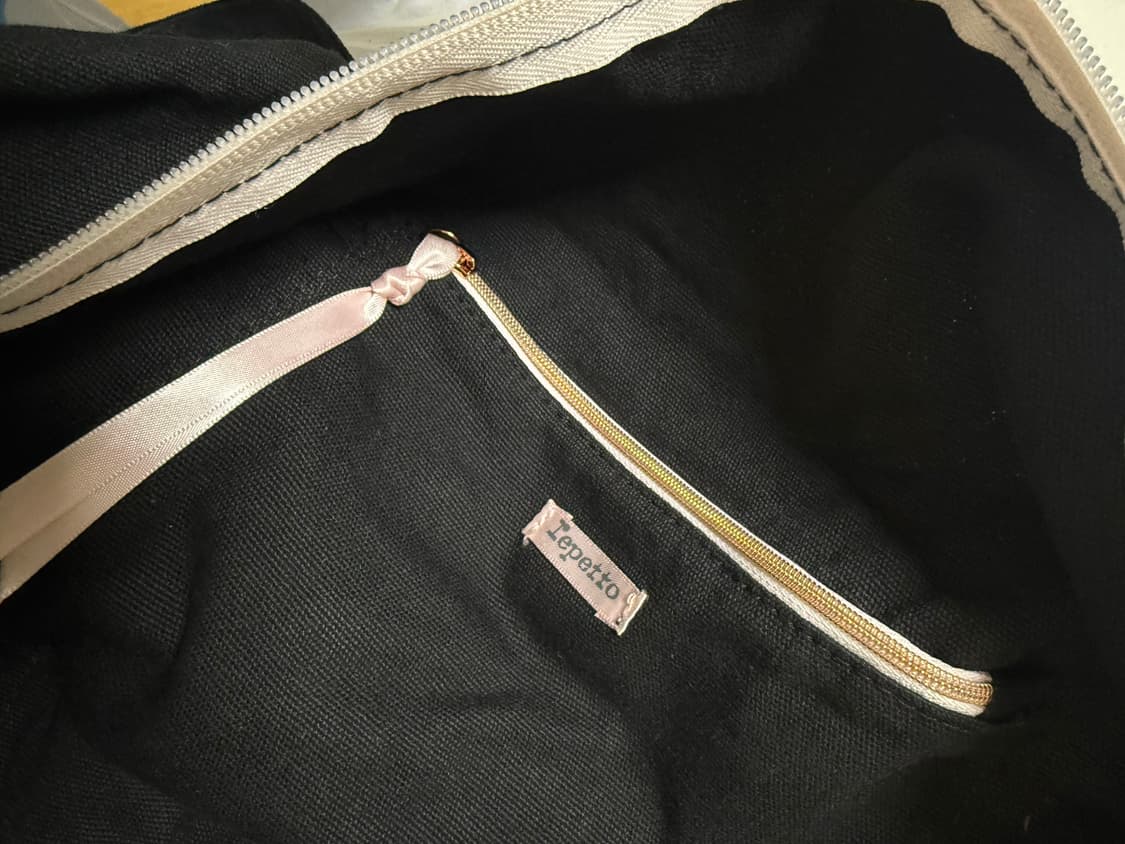 레페토 빅글라이드 더플백 블랙 가방 상품이미지6