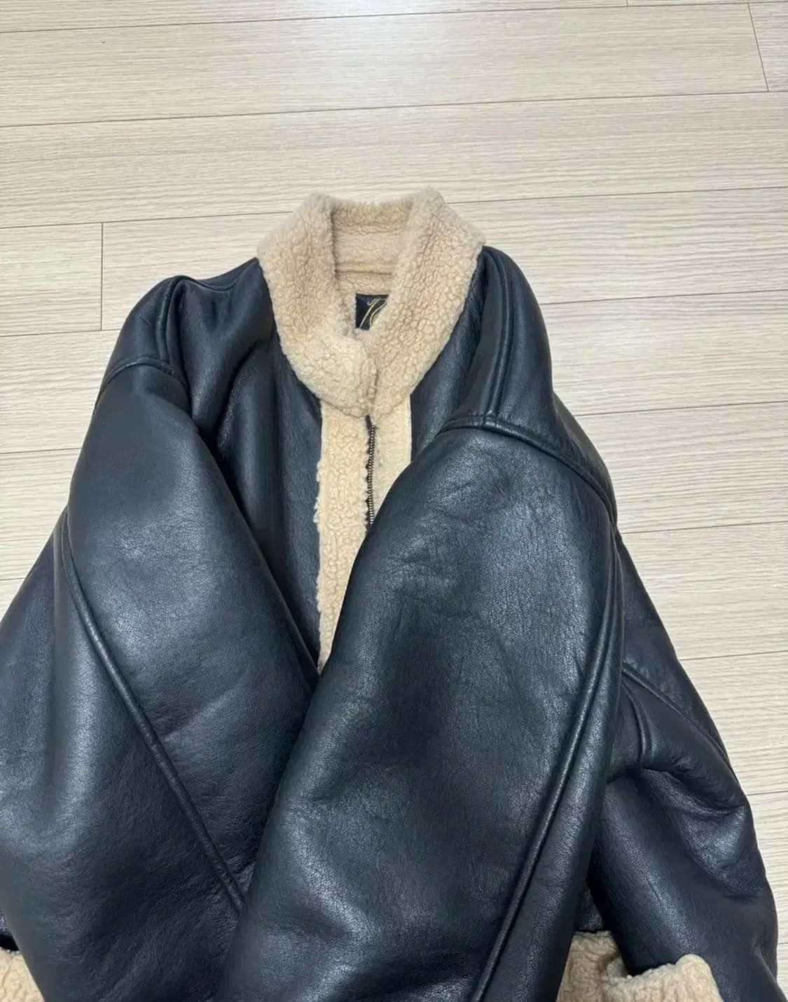 니들즈 무스탕 상품이미지2