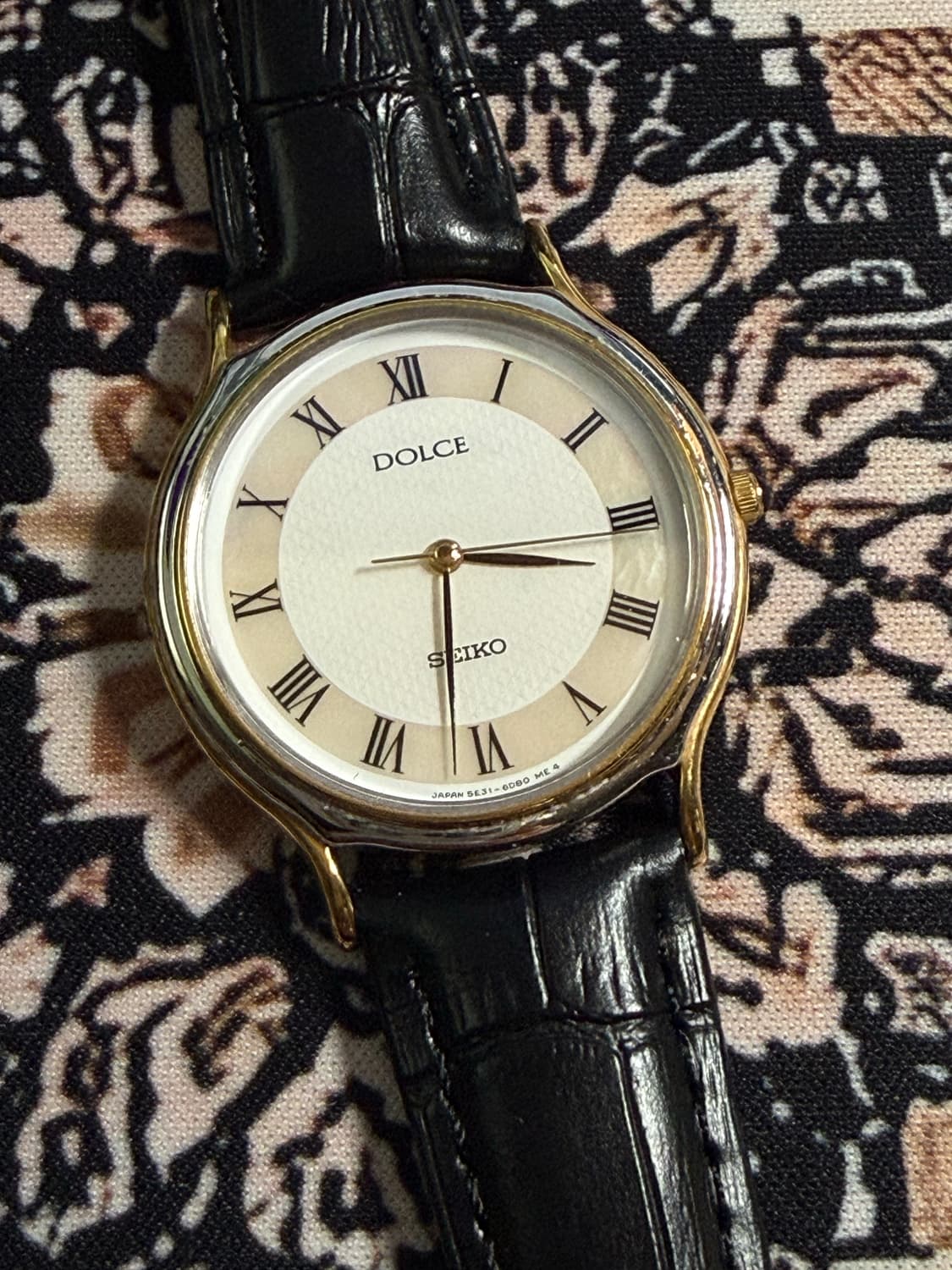 SEIKO DOLCE 빈티지 쿼츠 시계 상품이미지2
