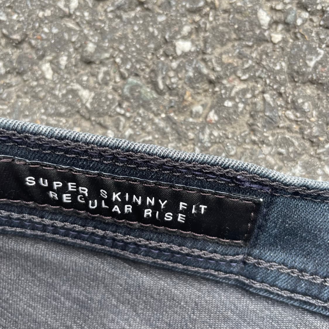 Neil Barrett skinny fit 데님팬츠 p383 상품이미지4