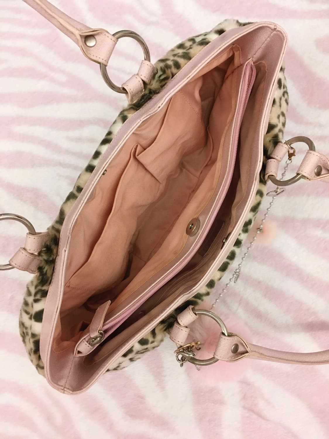 핑크 폼폼이 퍼 레오파드 스트랩 숄더백 갸루 히메갸루 핀터레스트 대장템 상품이미지4