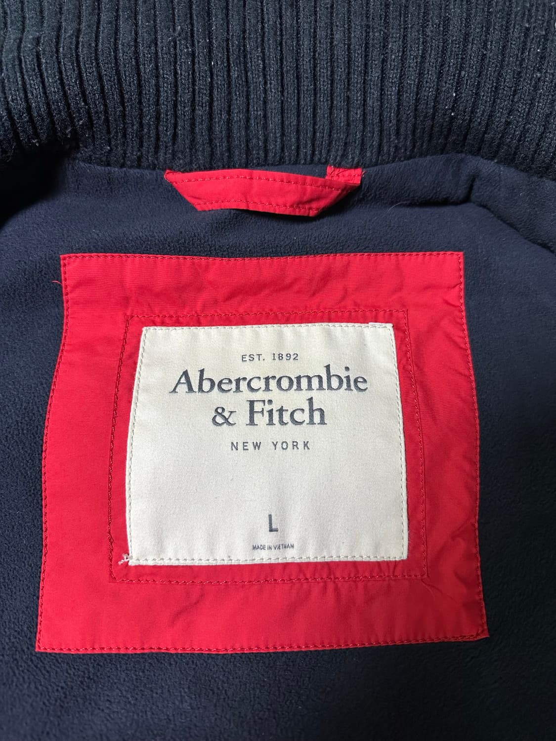 아베크롬비 네이비 패딩 조끼 상품이미지3