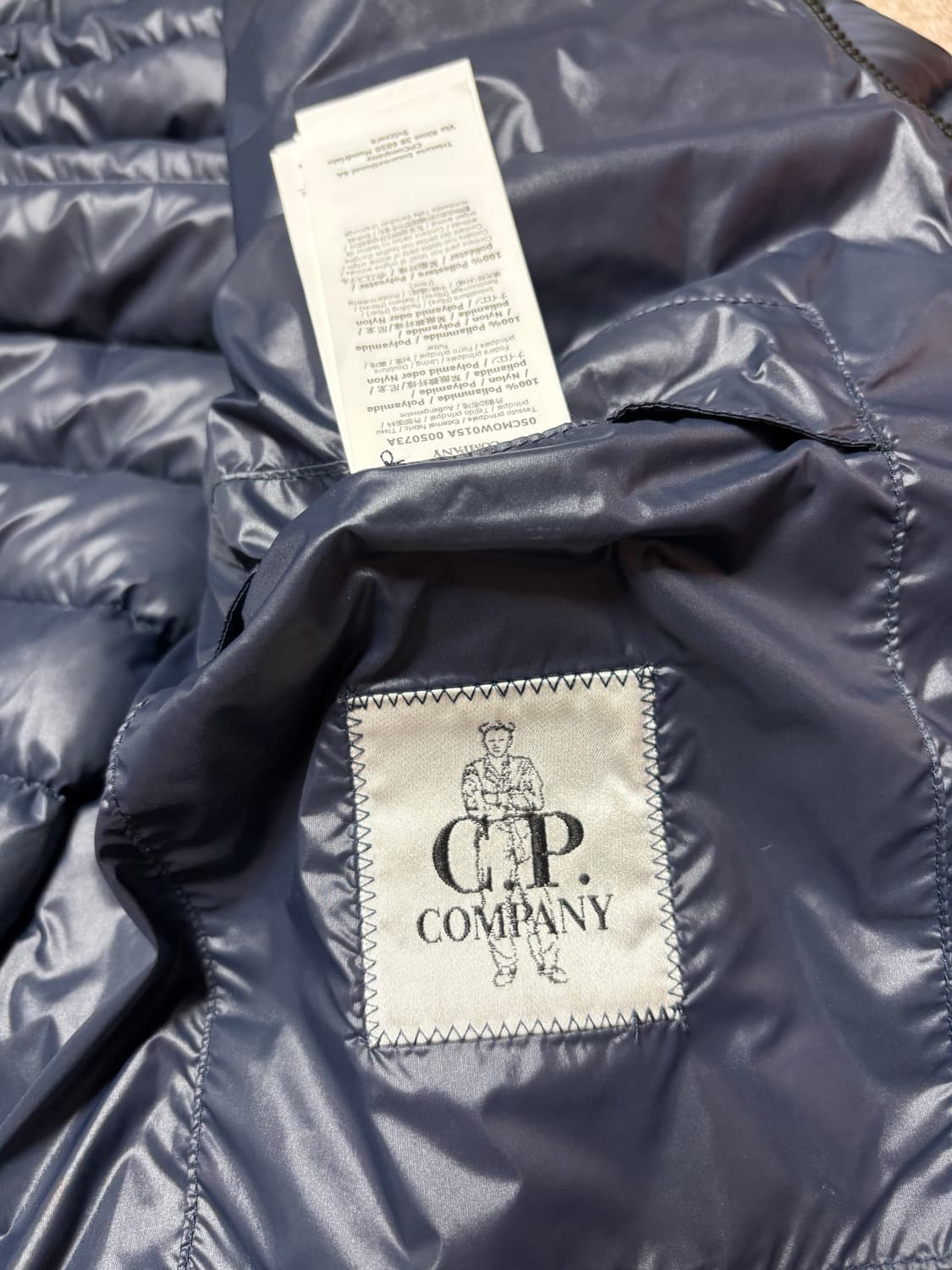 Cp컴퍼니 dd쉘 패딩  상품이미지4