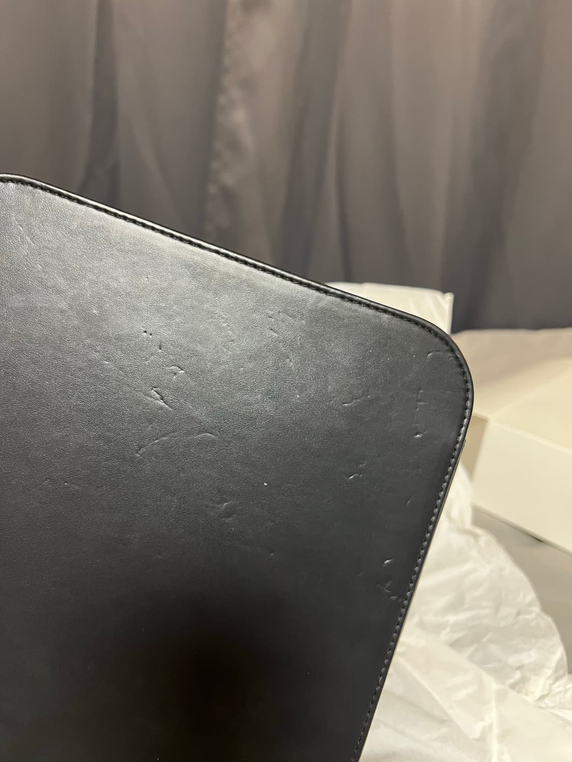 샤넬 뷰티 금장 지퍼 하드 케이스 검정 새제품 상품이미지10