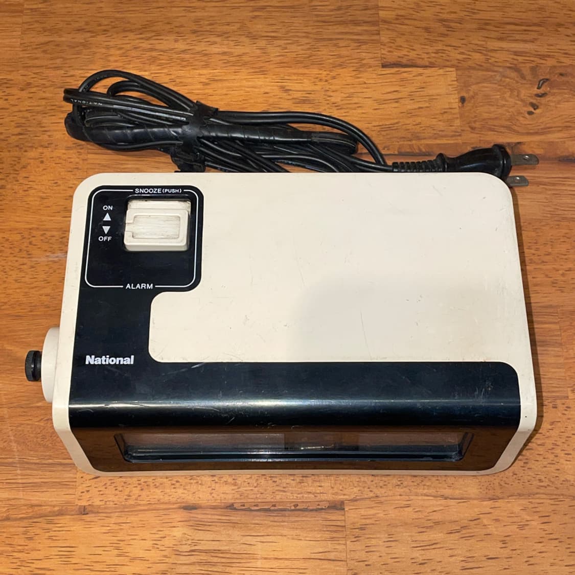 National TG02 Flip Alarm Clock (Cream) 상품이미지2