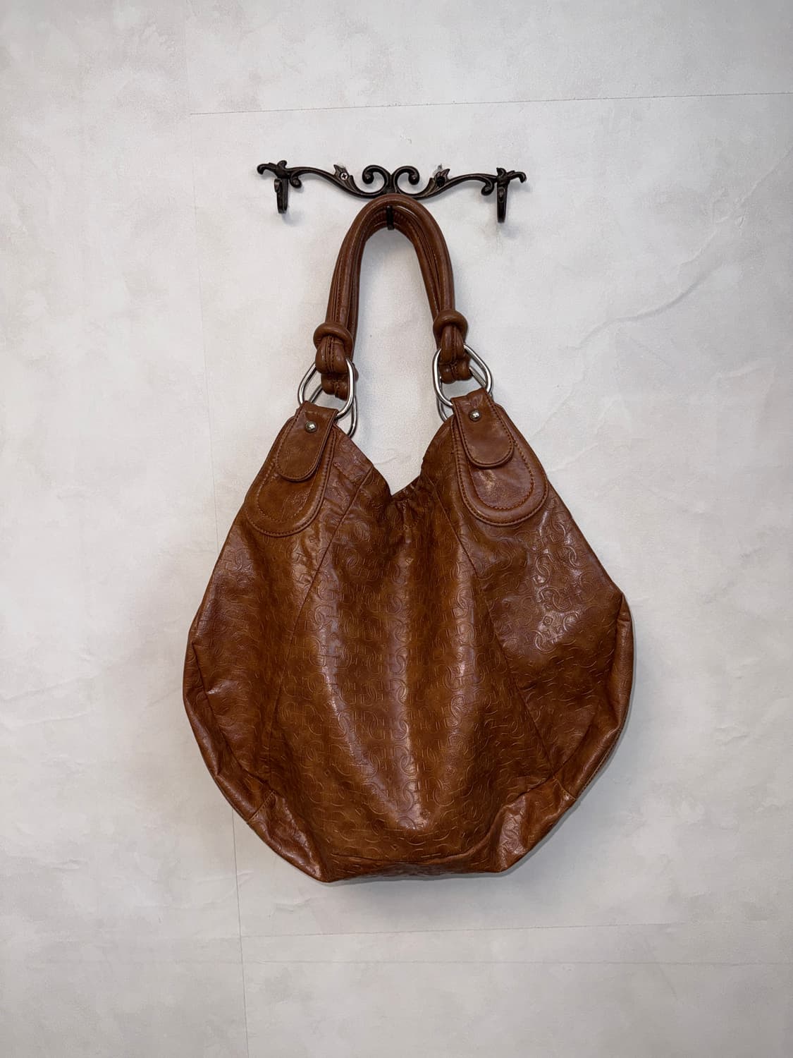 Guess brown leather logo shoulder bag 상품이미지5