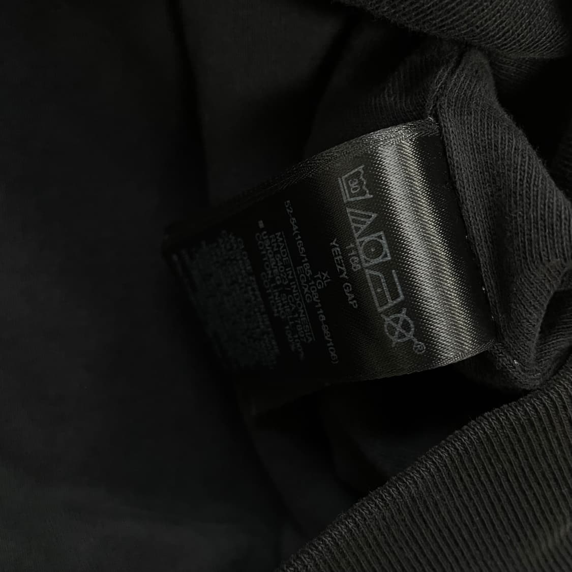 이지 x 갭 YZY 익스클루시브 후드 집업 블랙 상품이미지4