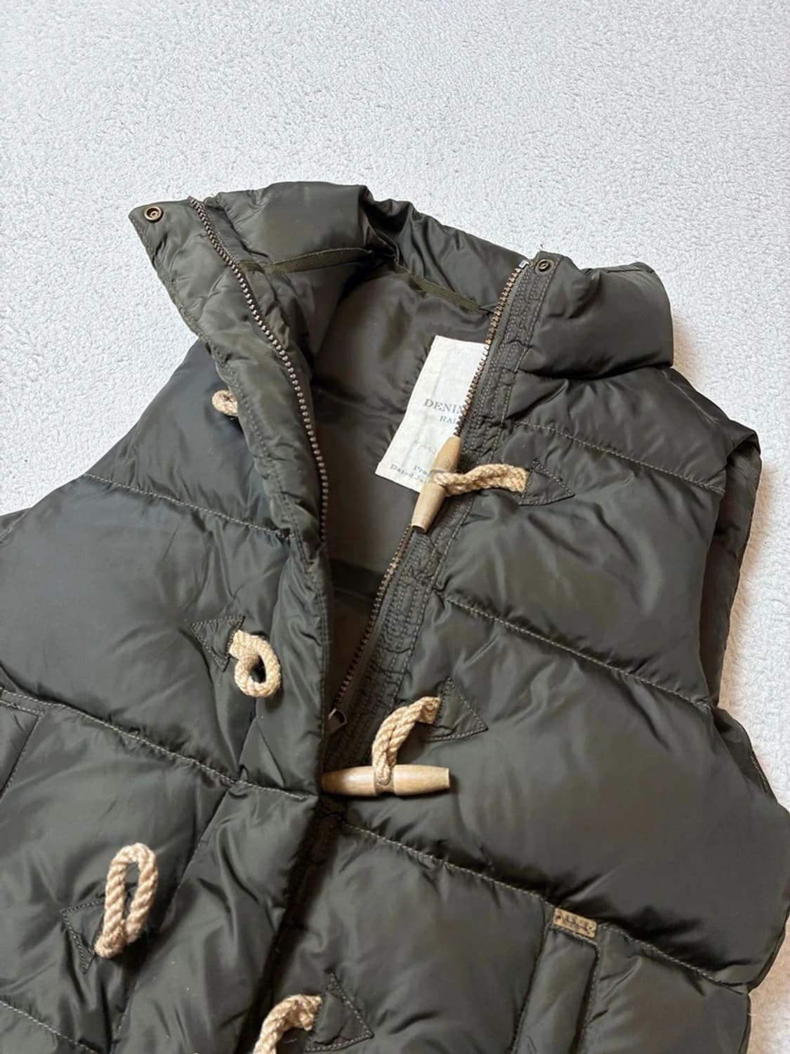 데님앤서플라이 00's 아메카지 토글 덕다운 패딩 조끼 PN7584 상품이미지4