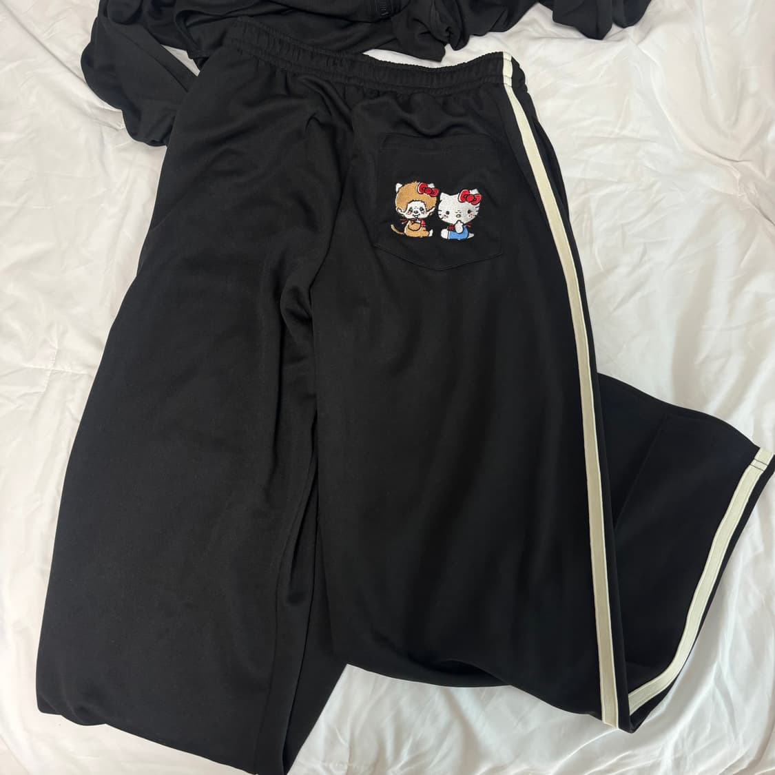 블랙 몬치치 키티 트레이닝 집업 + 바지 세트 상품이미지3
