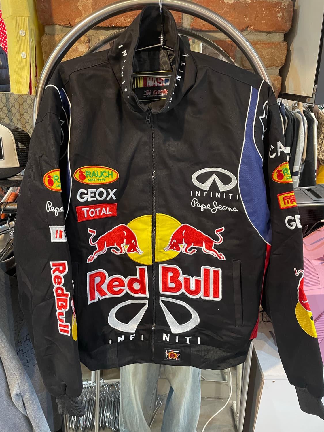 레드불 자켓 상품이미지1