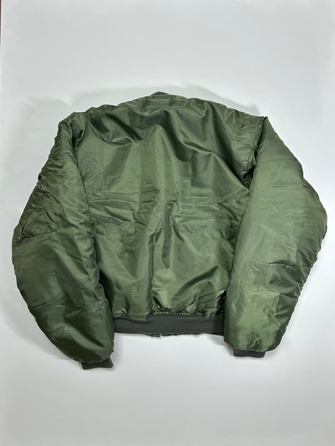 77circa 크롭 ma-1 상품이미지2