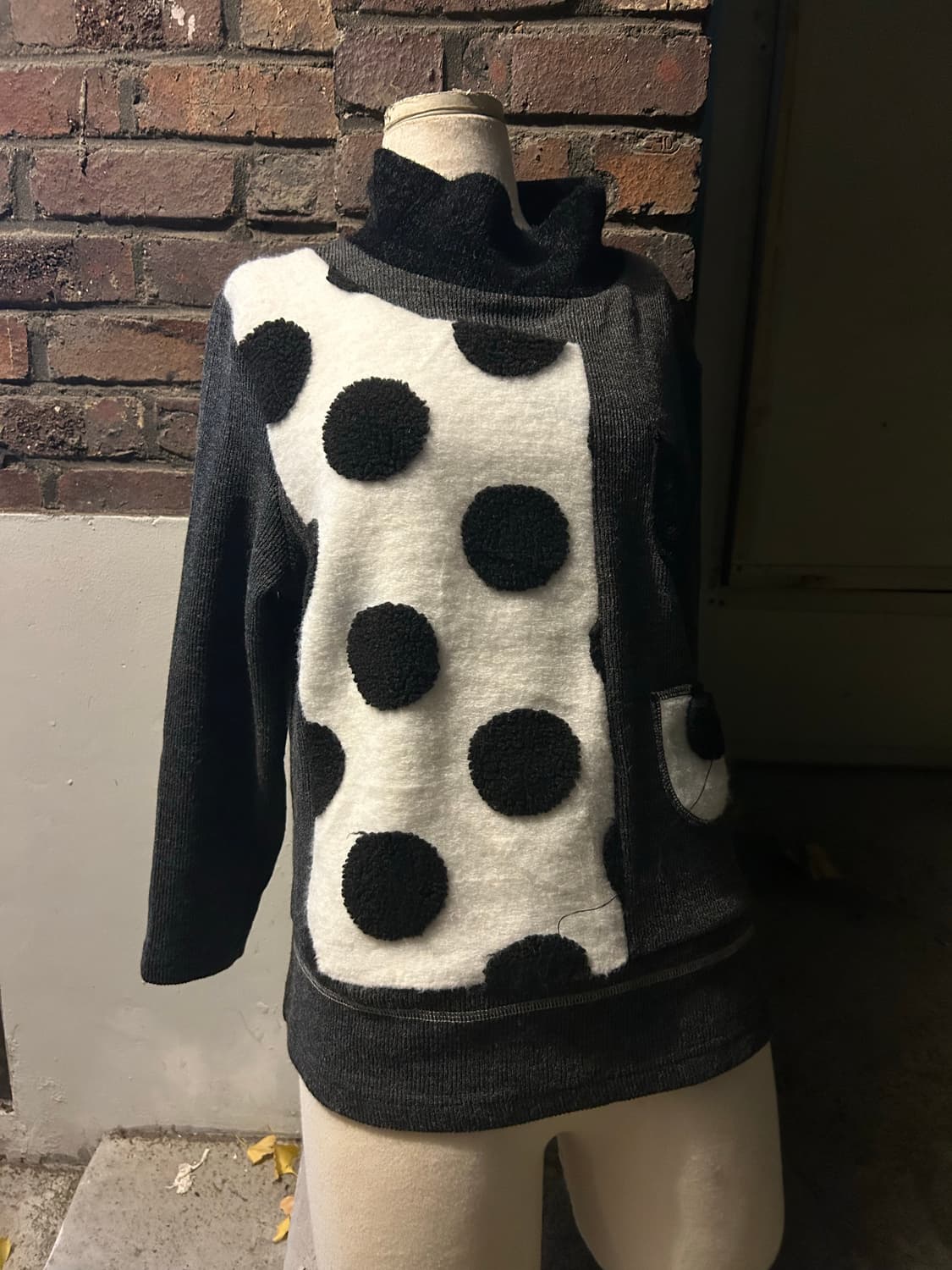 2000s JPN 모리걸 니혼진 도트 목폴라 니트  상품이미지1