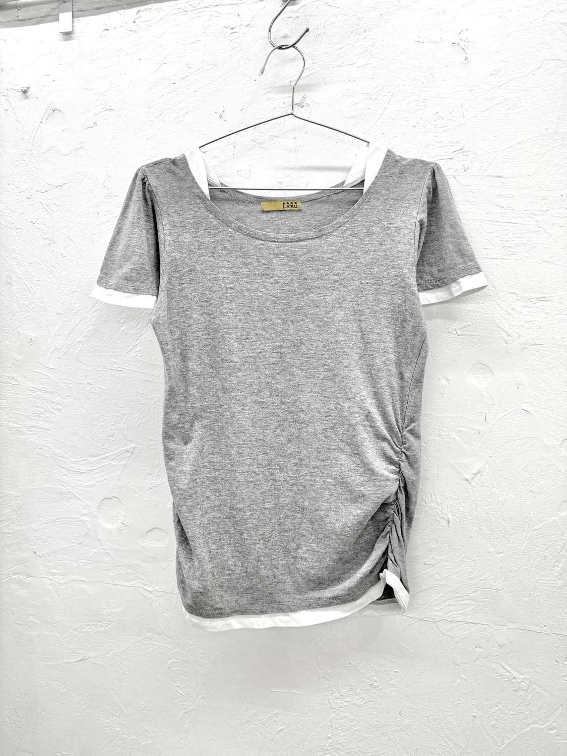 laru 레이어드 셔링 티셔츠 상품이미지1