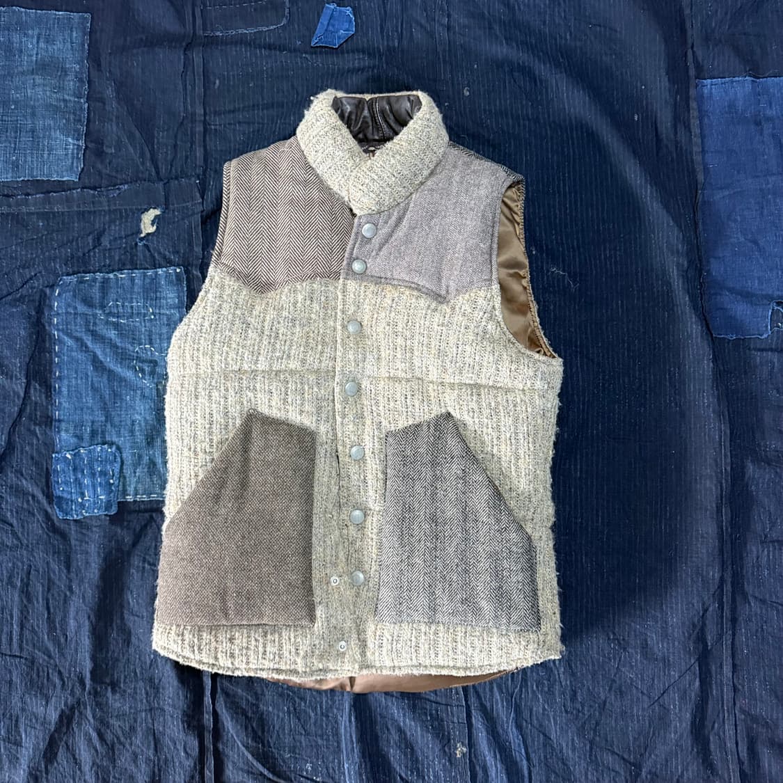 Bonds & Peace 울 블랜드 요크 베스트 1 상품이미지1