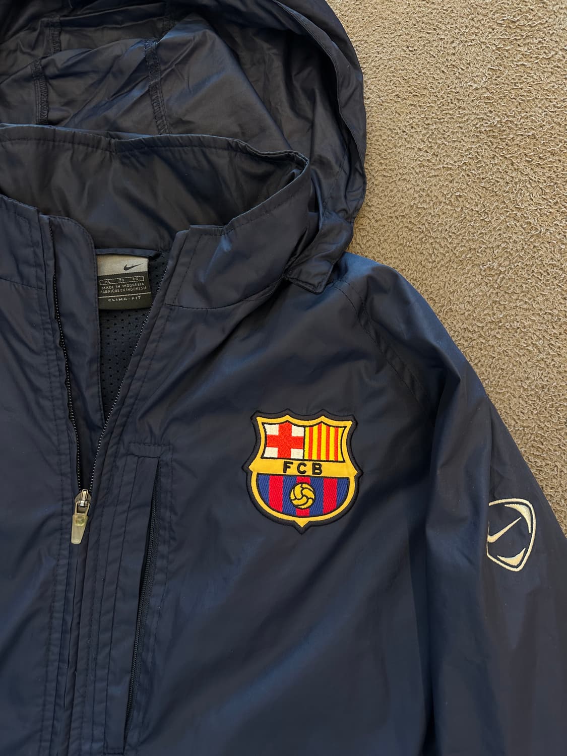 나이키 바르셀로나 빈티지 바람막이 처분  상품이미지2