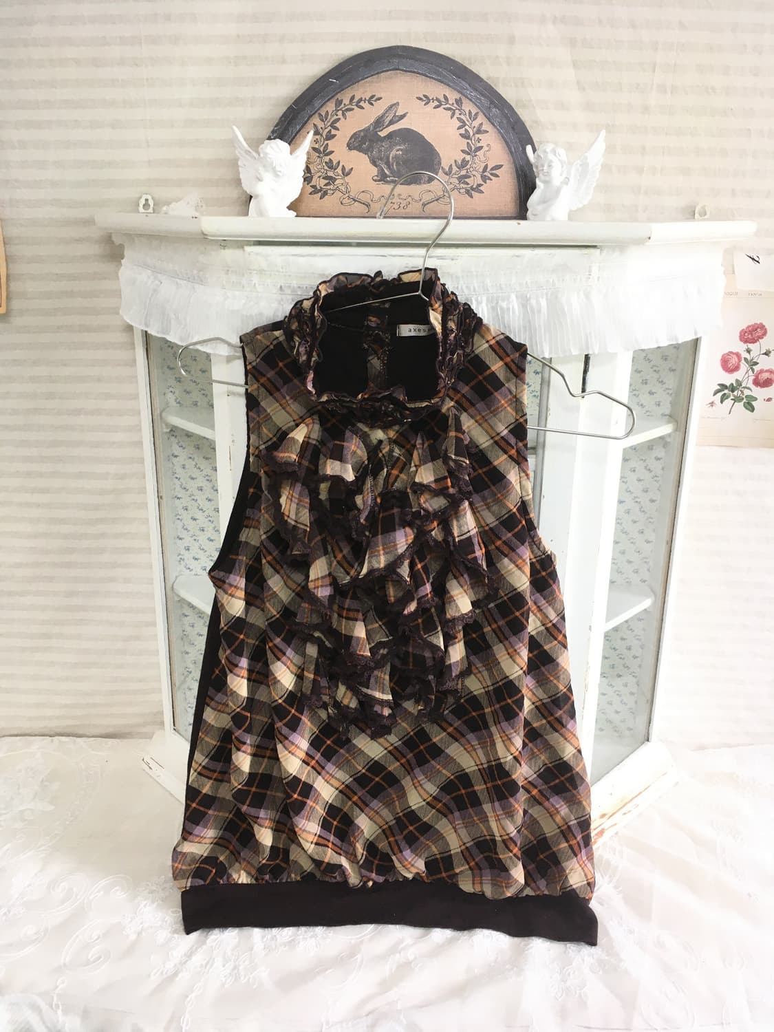 액시즈팜 로걀 체크 러플 블라우스 상품이미지4