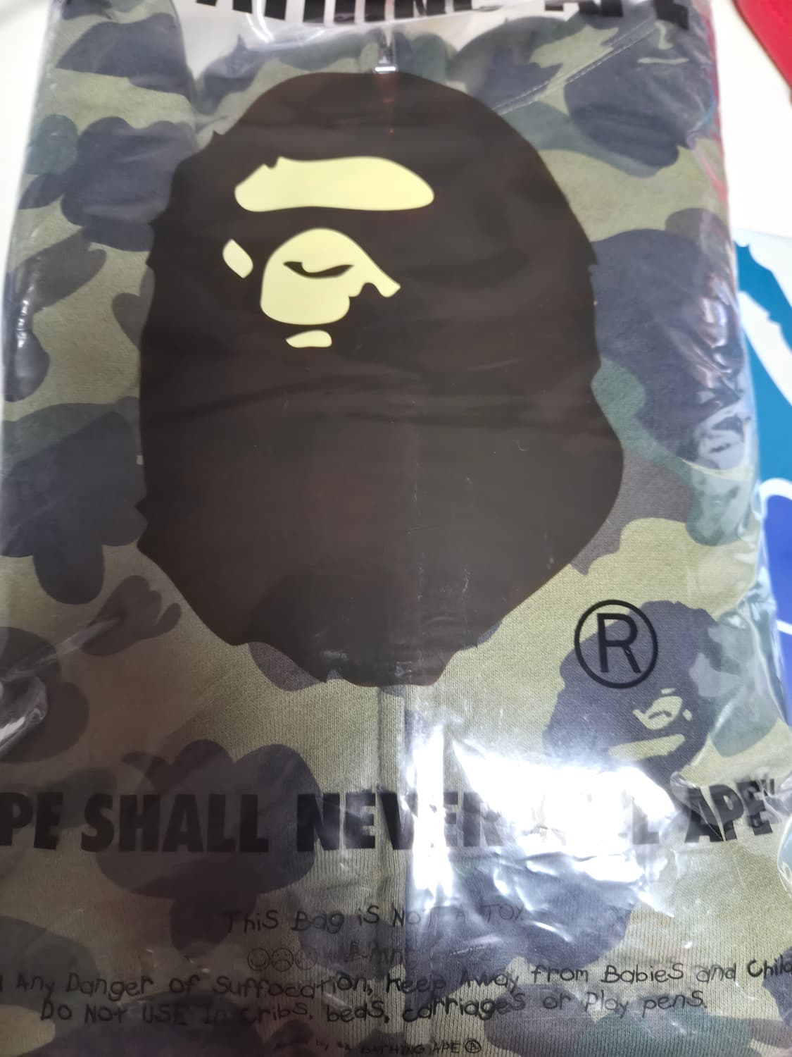 베이프 정품 XL 퍼스트카모 샤크후드 녹계 그린카모 상품이미지3