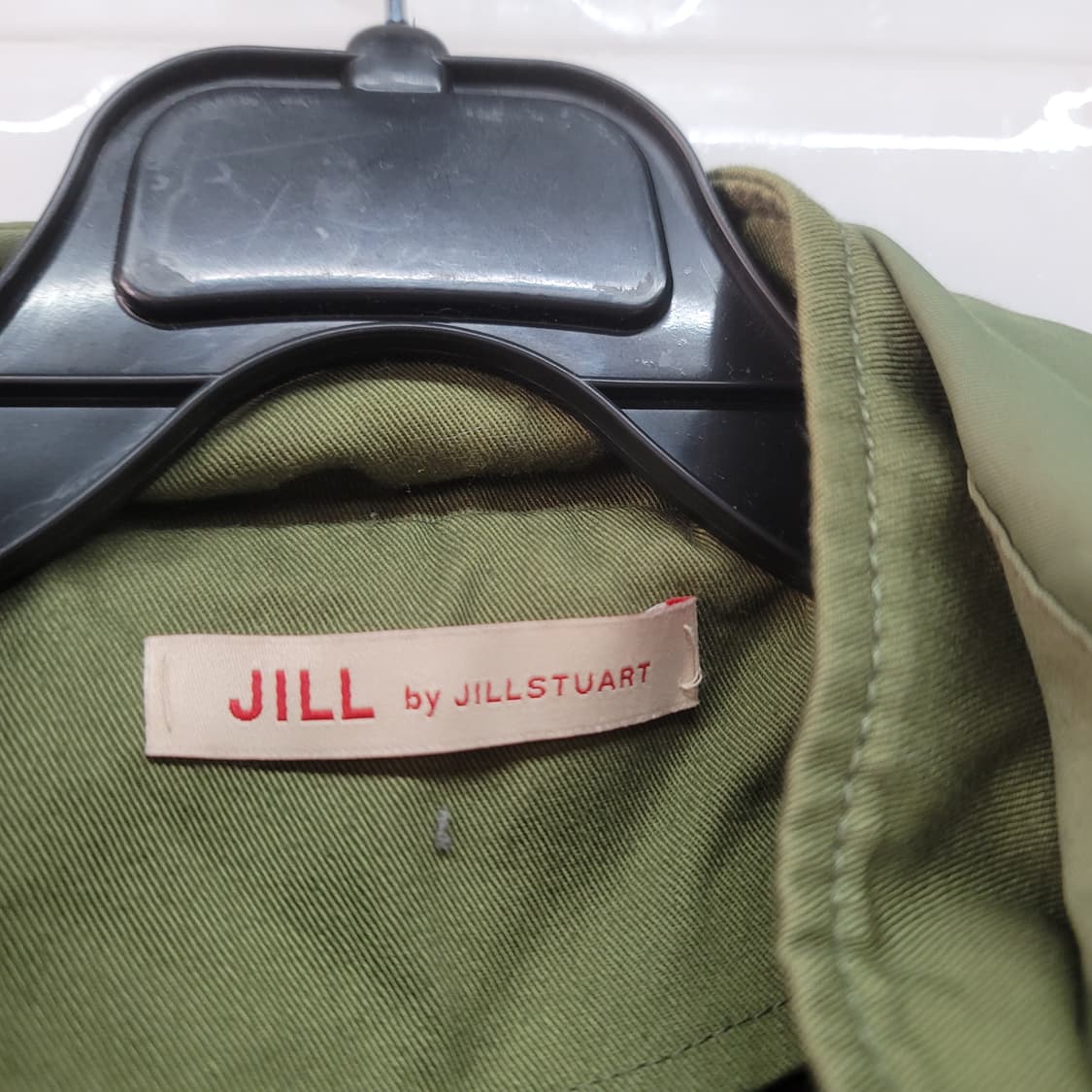 질바이질스튜어트 카키색 후드 야상 점퍼 상품이미지4