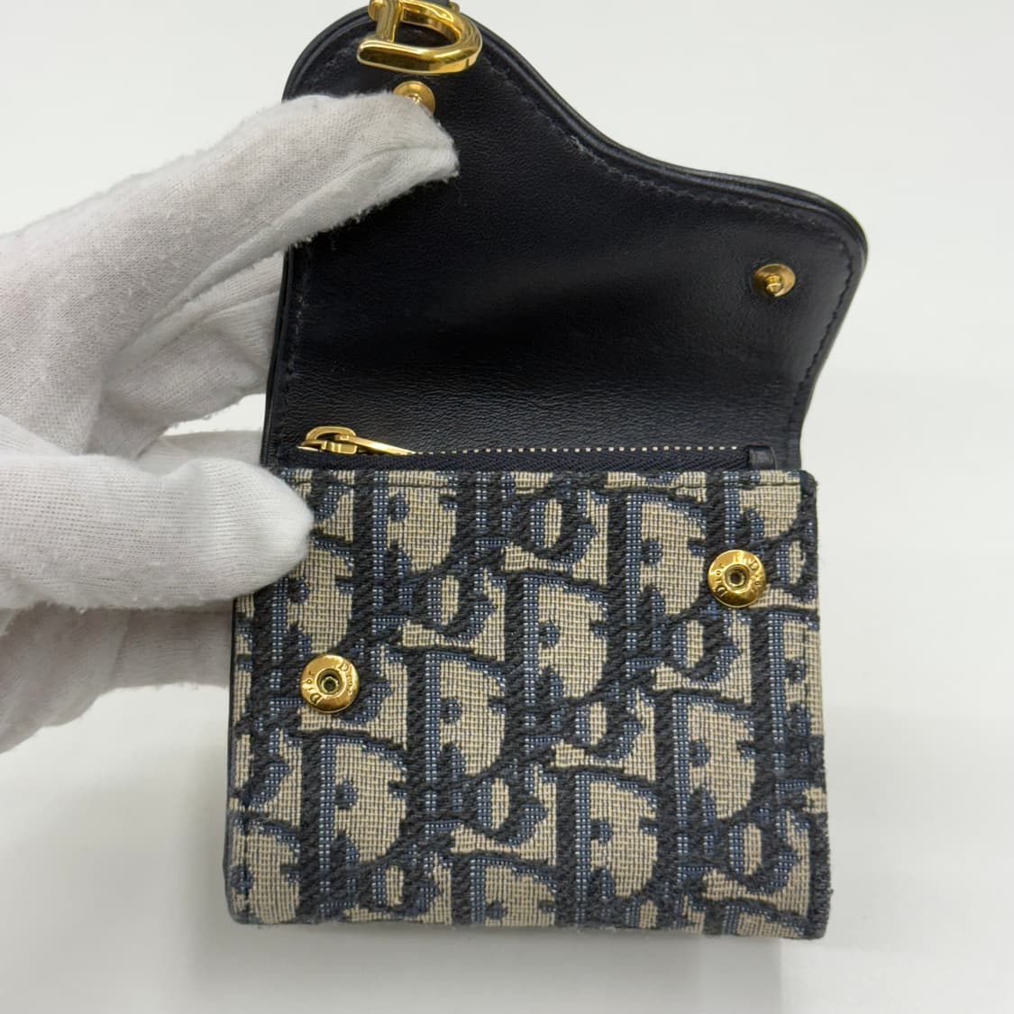 [OS] 디올 오블리크 새들 로투스 반지갑 상품이미지7