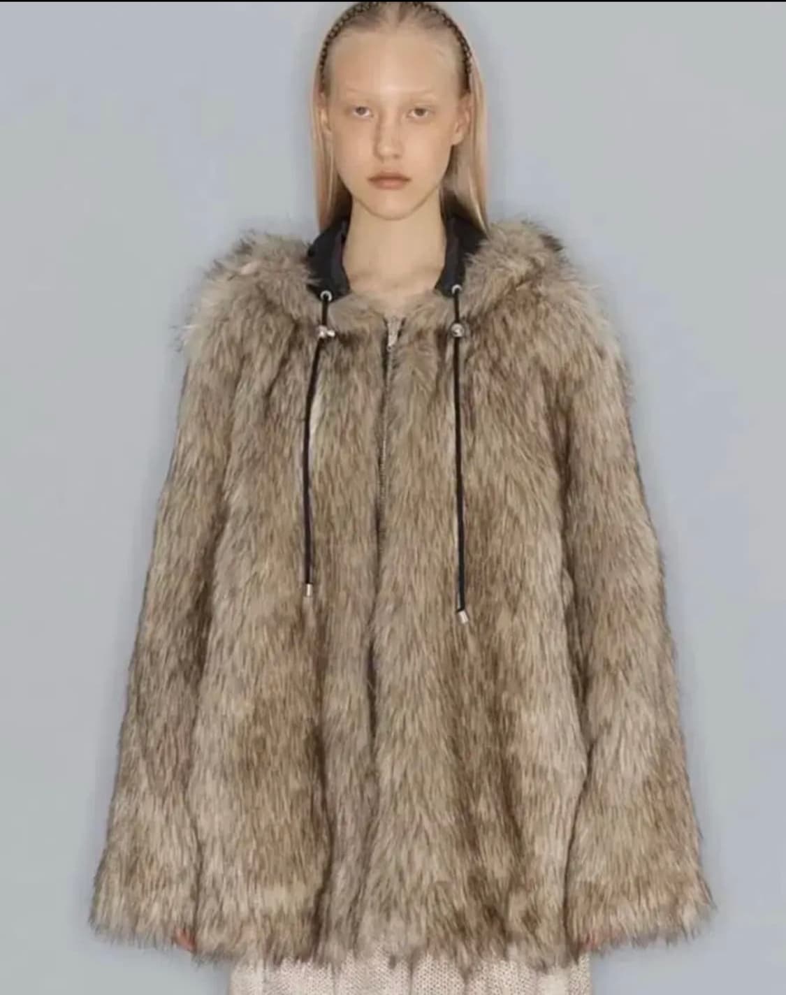 (구해요) 오픈와이와이 리버시블 후드 퍼자켓 베이지 M 상품이미지1