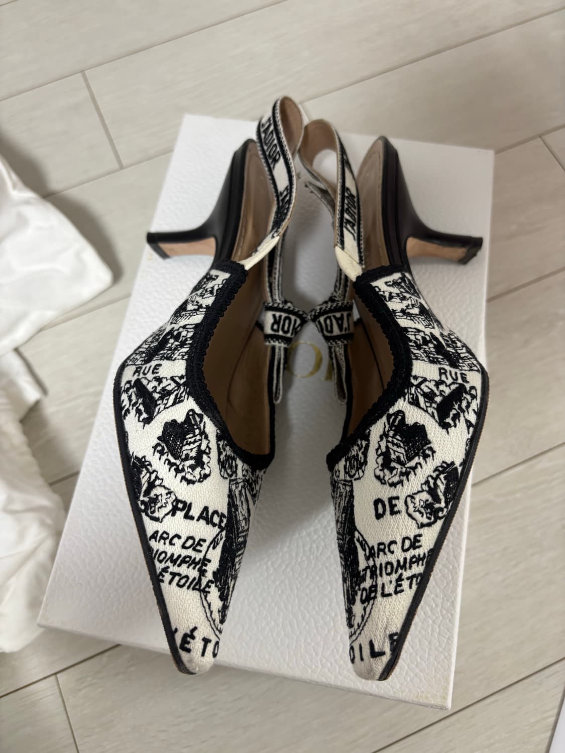 디올 슬링백 37  상품이미지6