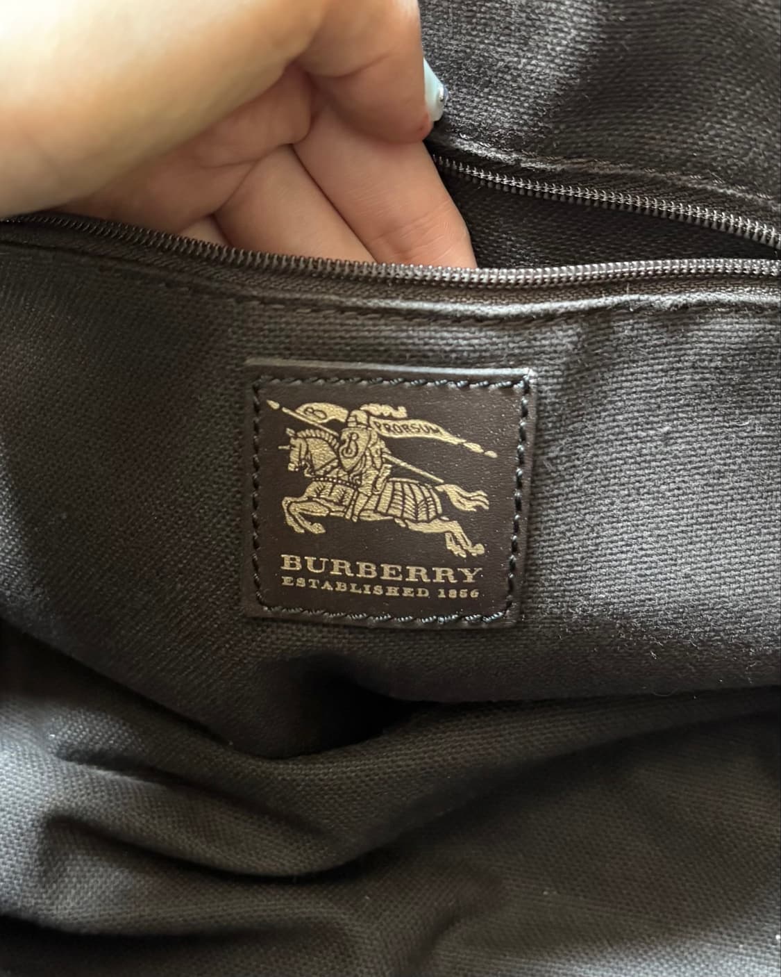 Burberry 버버리 노바체크 버클락 핸드백 상품이미지8