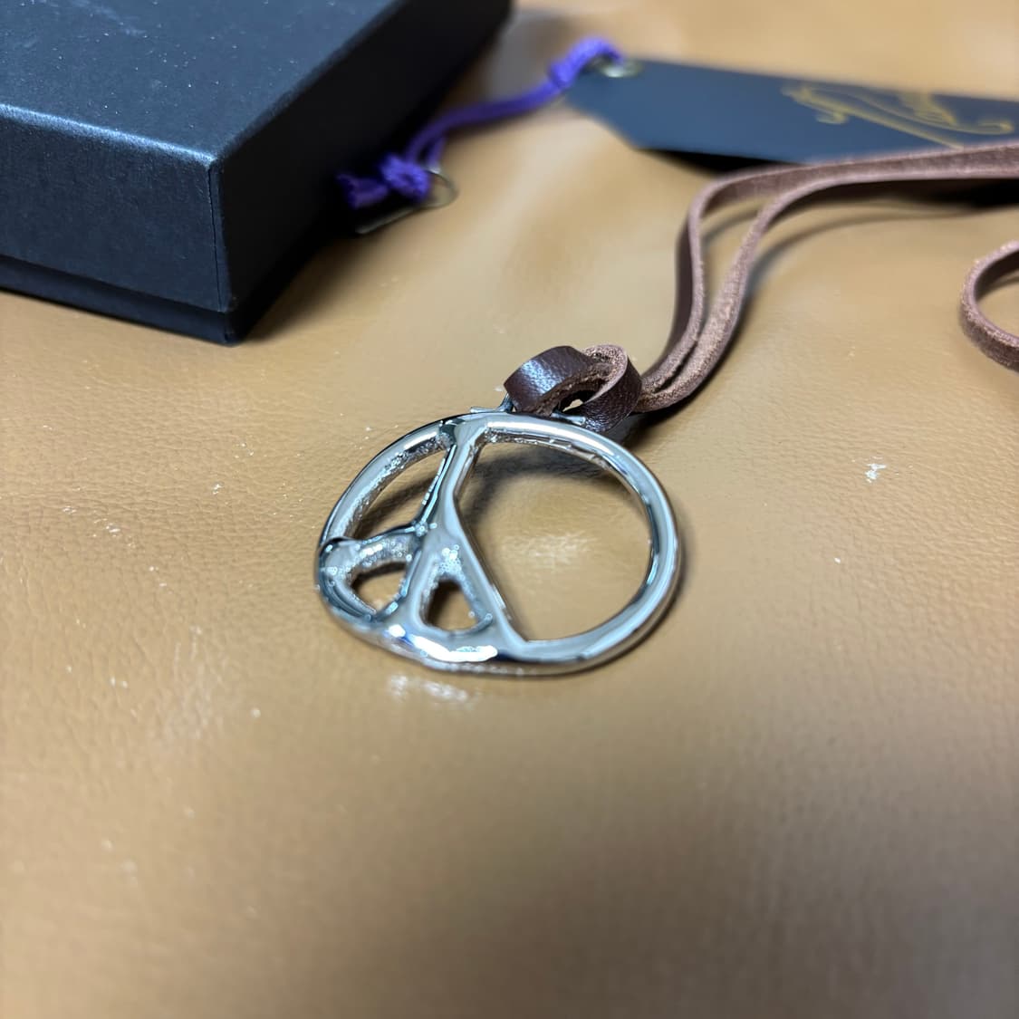 니들스 니들즈 피스 팬던트 브레스 레더 목걸이 상품이미지7