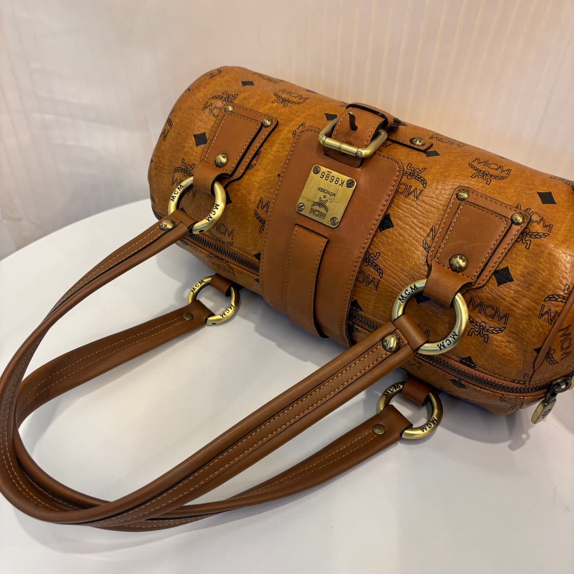 정품 MCM 황토 비세토스 원통백     상품이미지5