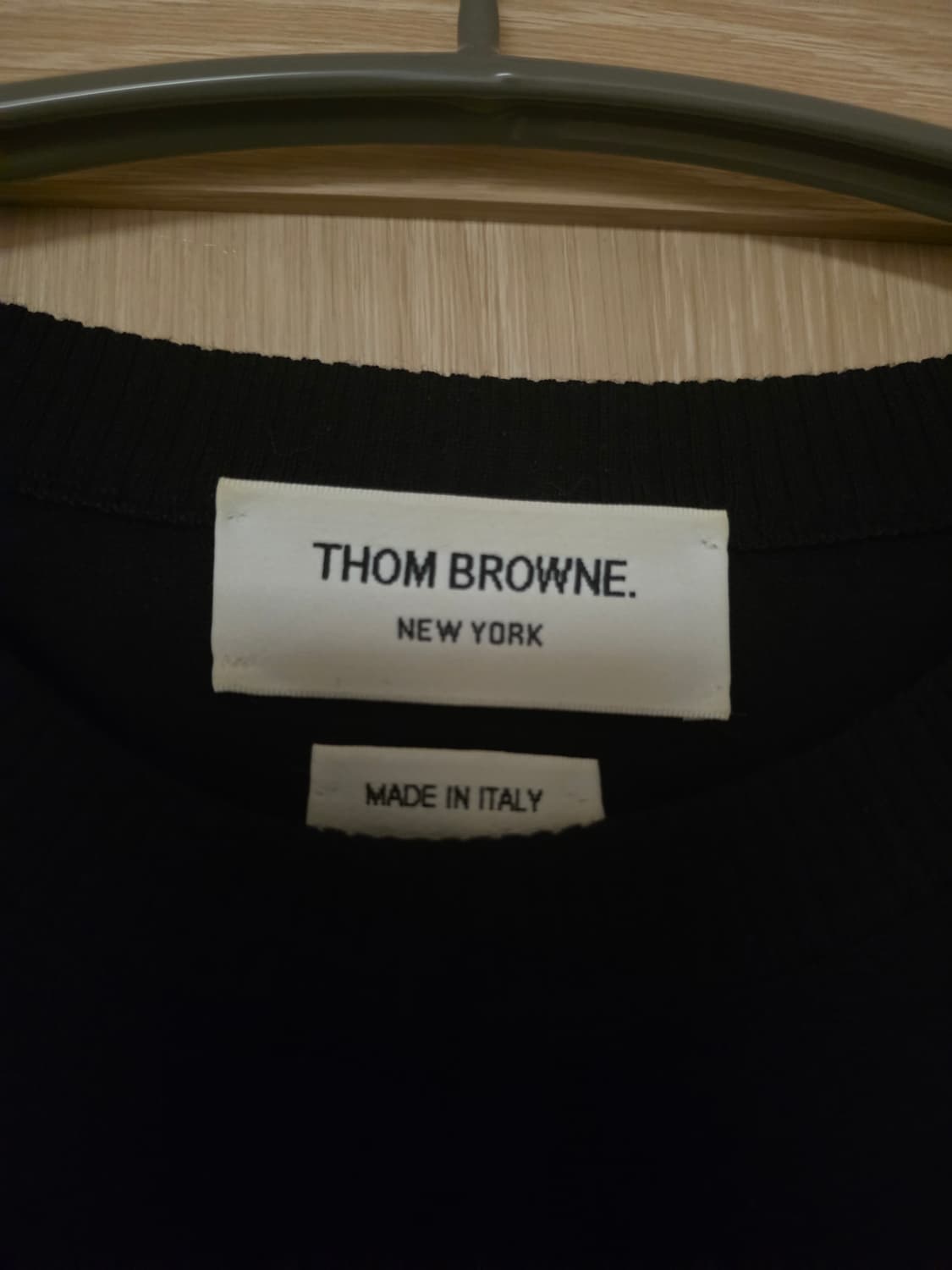 톰브라운 사선완장 메리노울 니트 4사이즈 네이비 상품이미지6