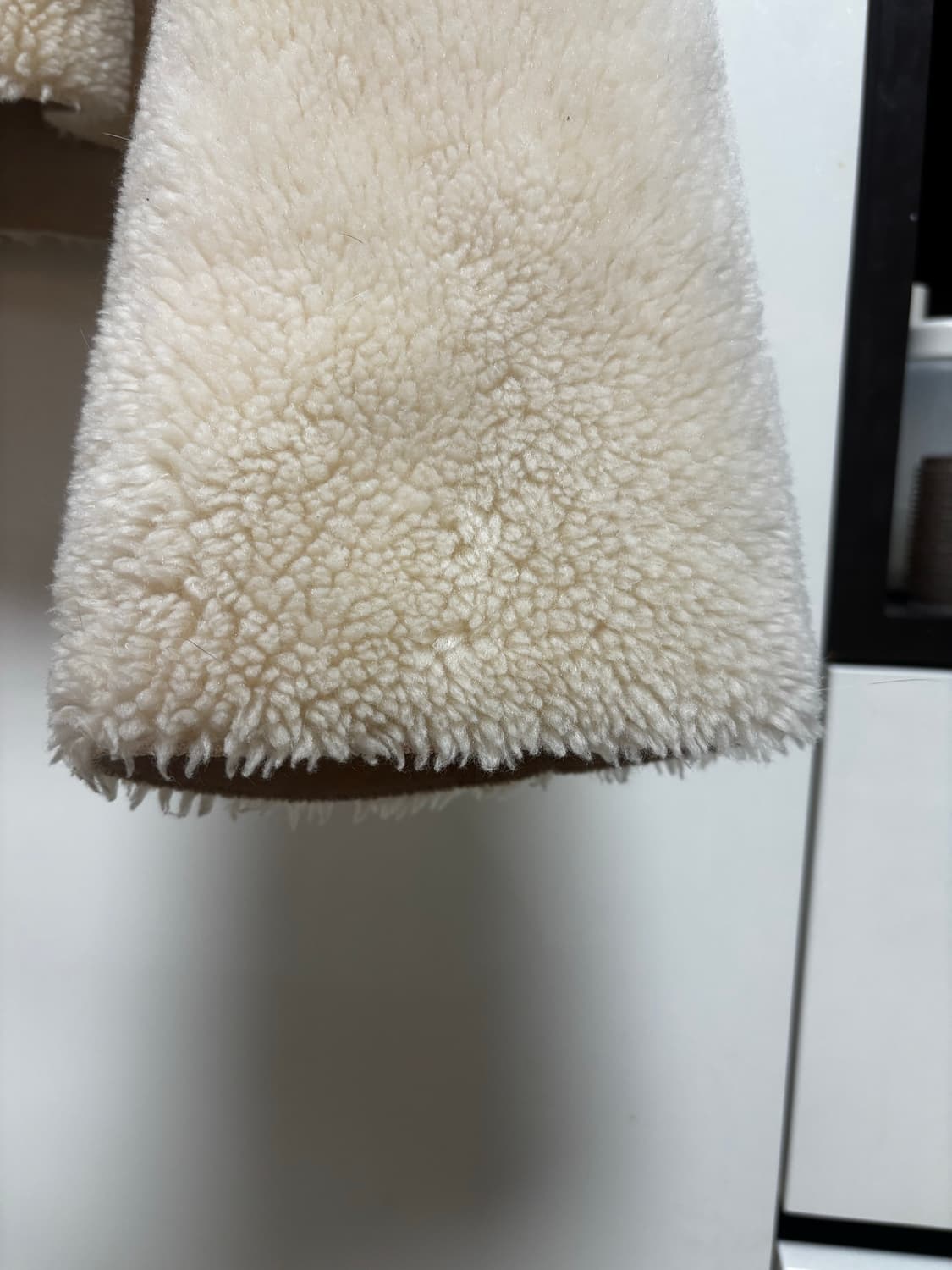 LE 르 양털 크롭 리버시블 무스탕 상품이미지3