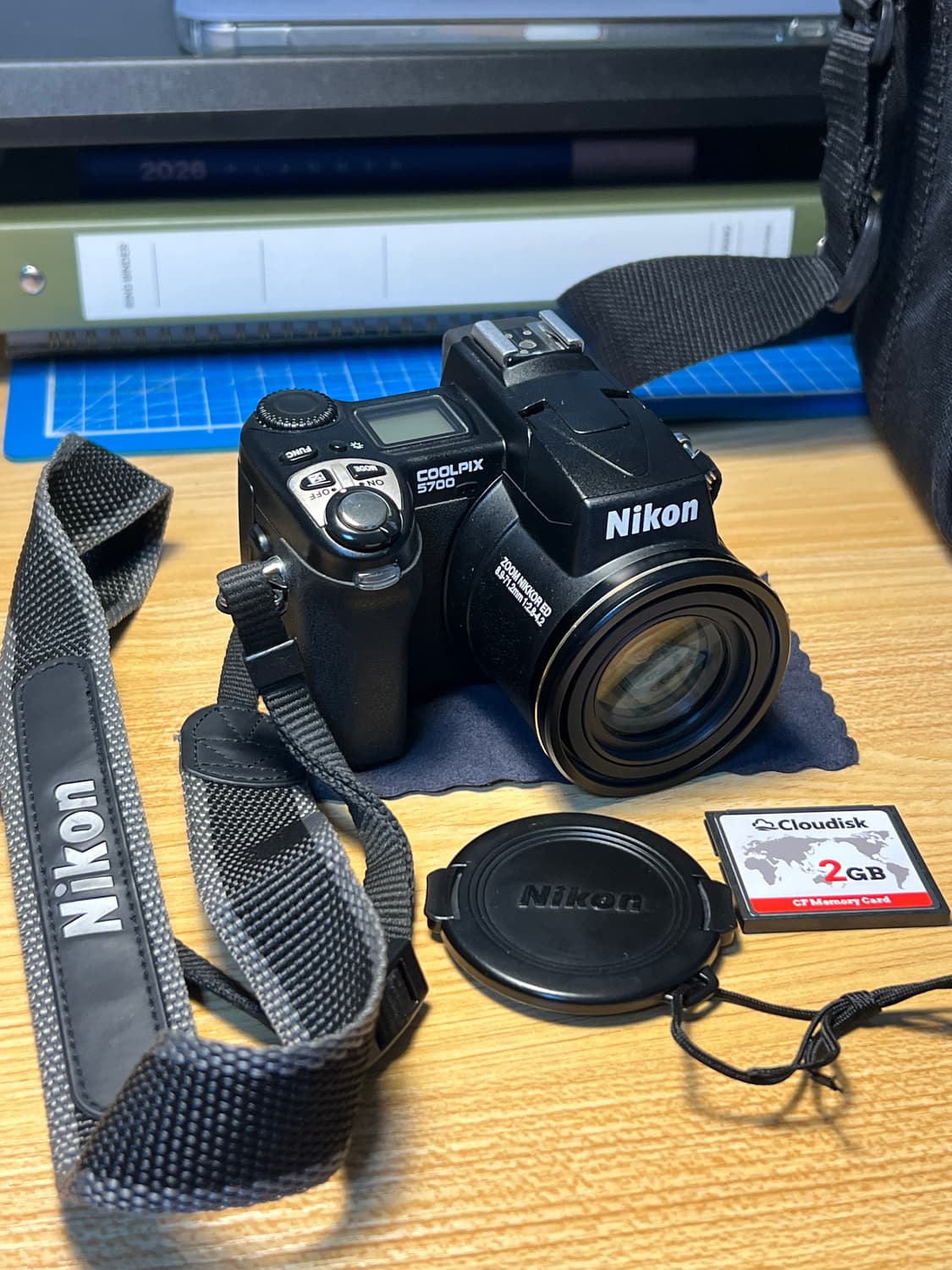 니콘 쿨픽스 5700 팔아요!(작례 있음) 상품이미지1