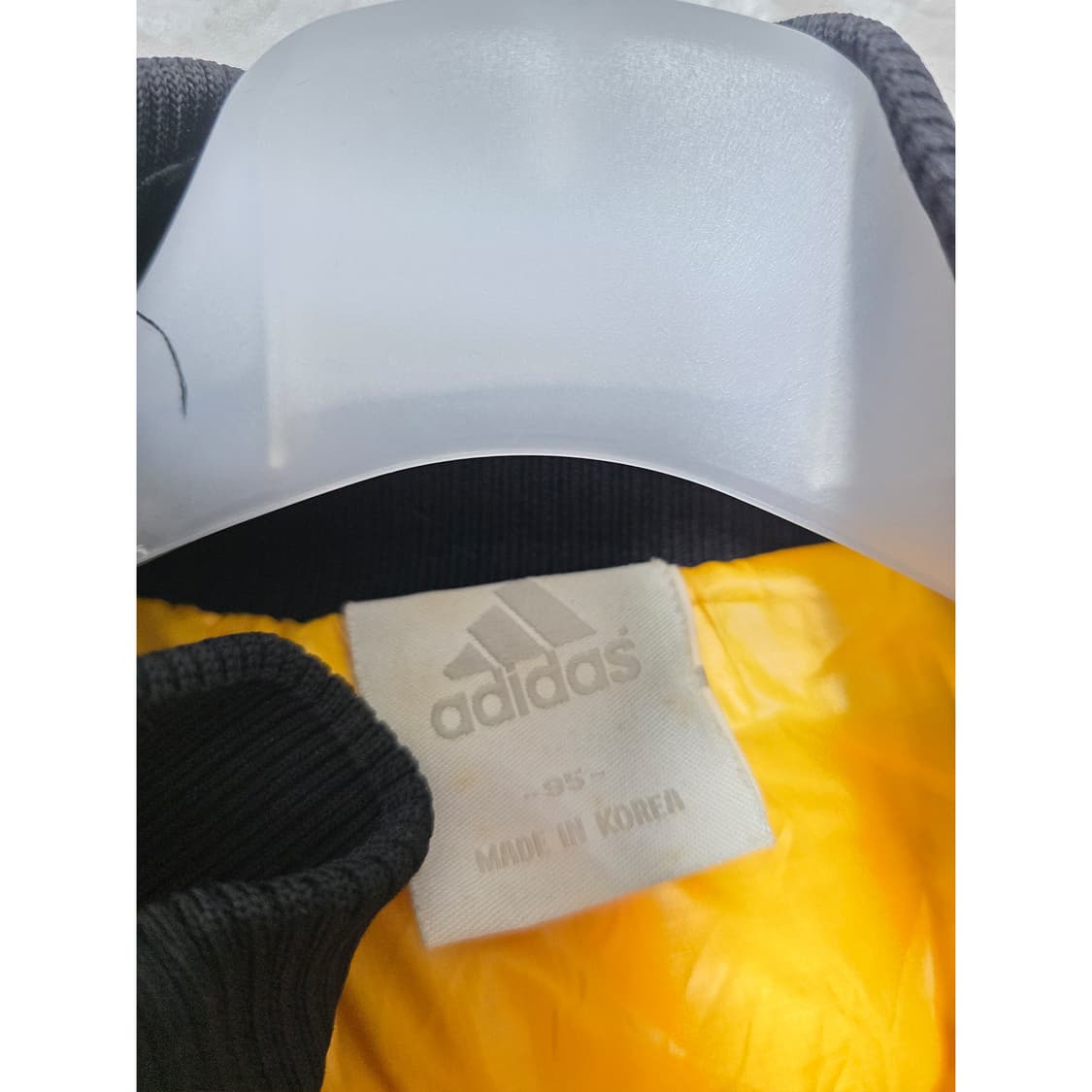 택포// 아디다스 올드스쿨 다운 패딩 S 상품이미지2