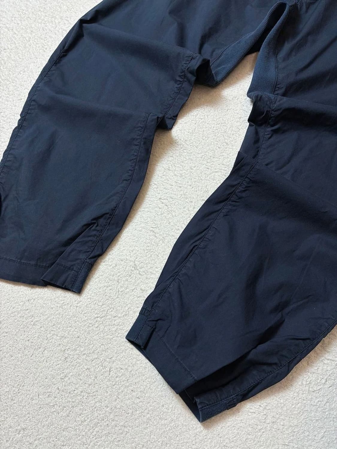 스톤아일랜드 피그먼트 코튼 스트레이트 팬츠 PN7030 상품이미지6